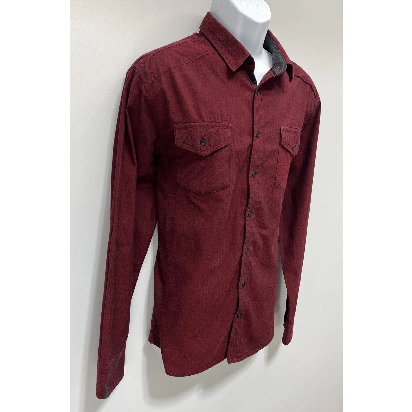 Buckle J. B. Holt “The Lincoln “ Men's Red Striped Long Sleeve Button Up Shirt L