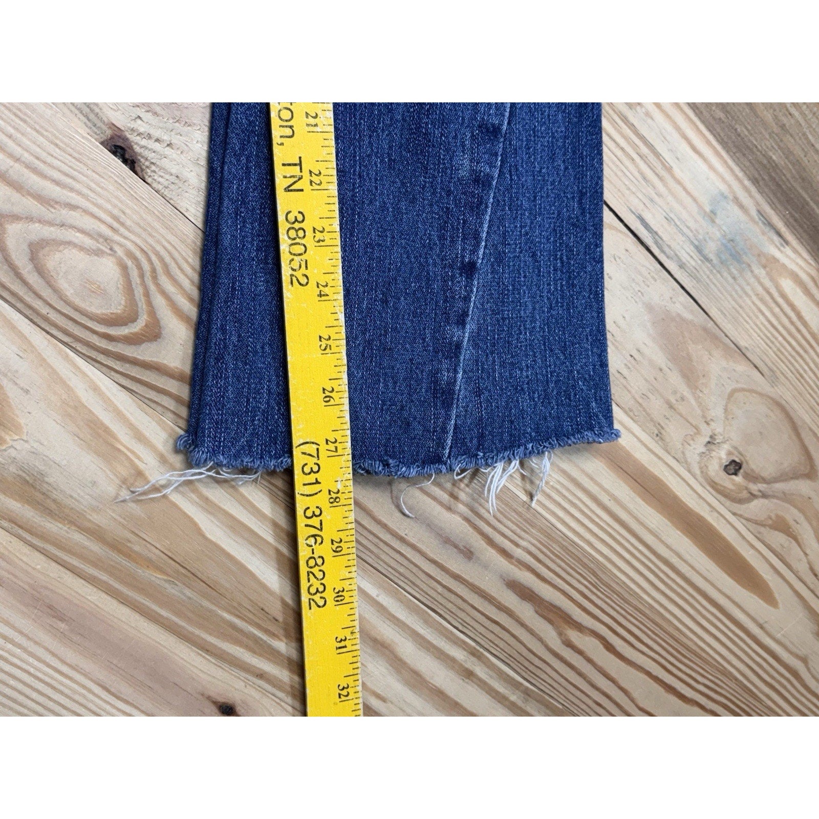 True Religion Low Rise Women’s Flare Blue Jeans Size 26 RN#112790 Made In USA