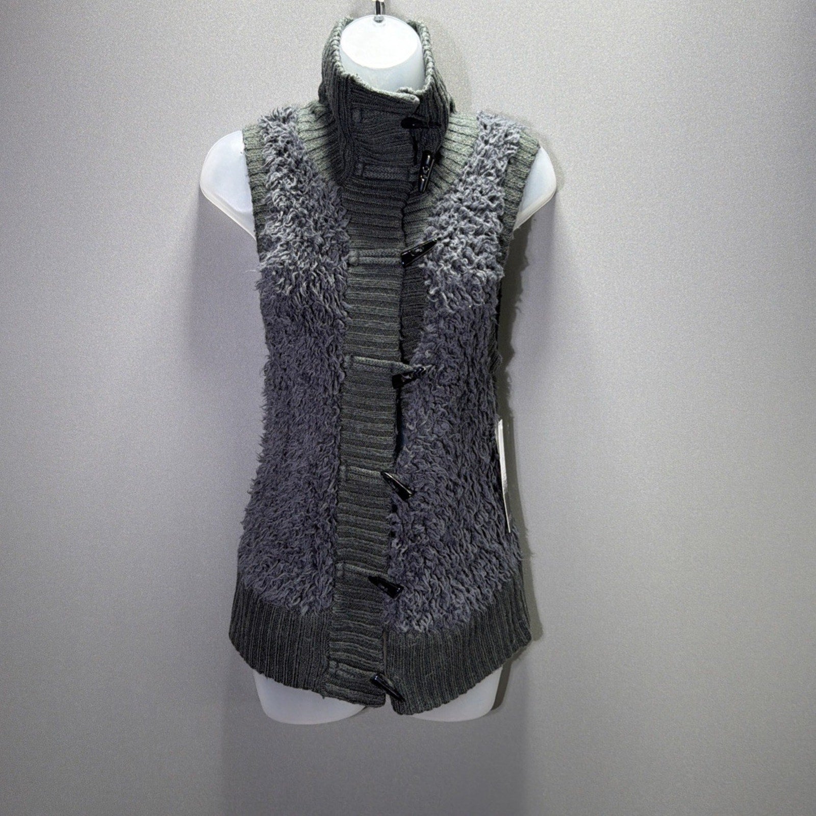 Kensie Women's Size Medium Gray Sherpa Vest Faux Fur Boutique NWT