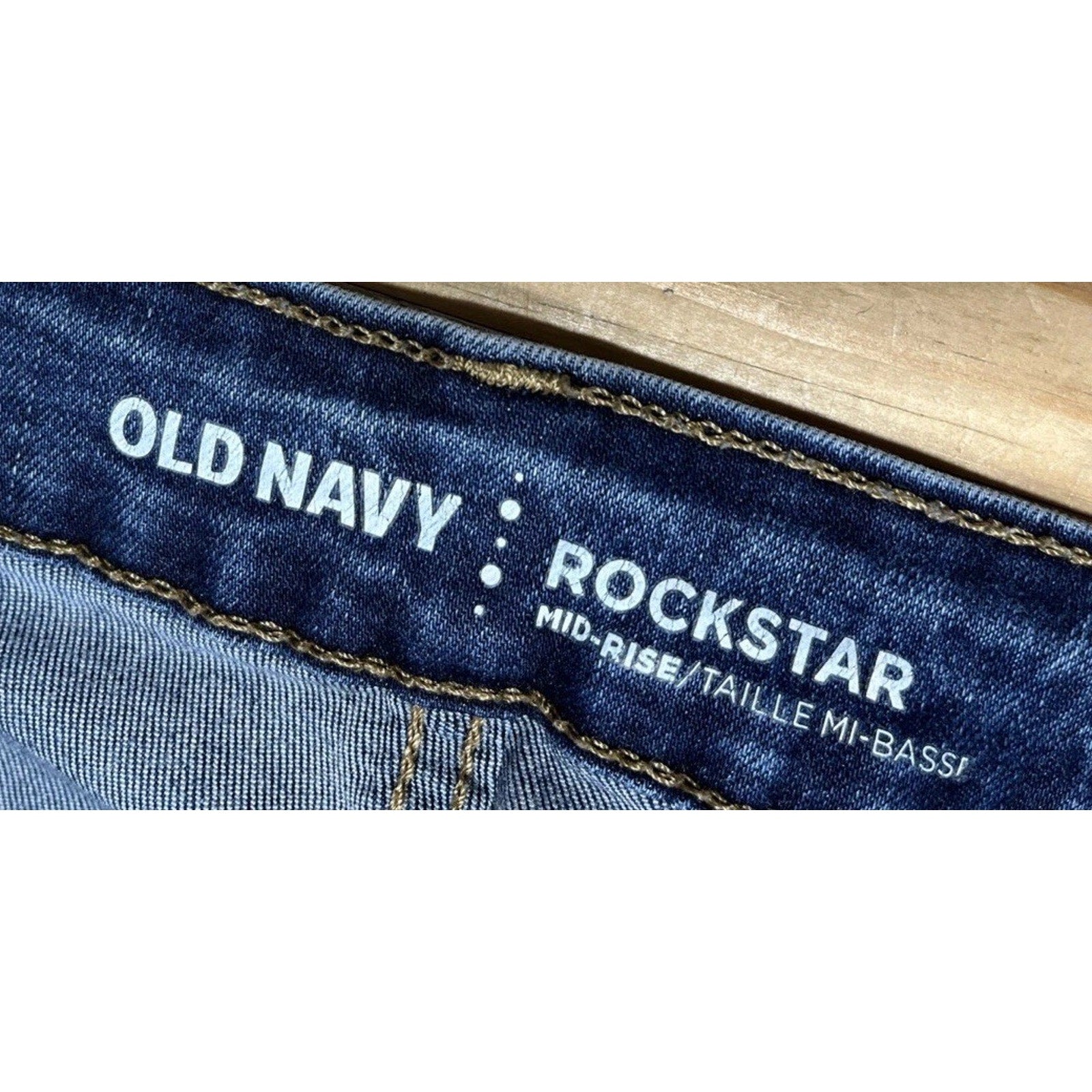 Old Navy Rockstar Super Skinny Jeans Women's 12 Blue Mid Rise 5-Pocket Raw Hem