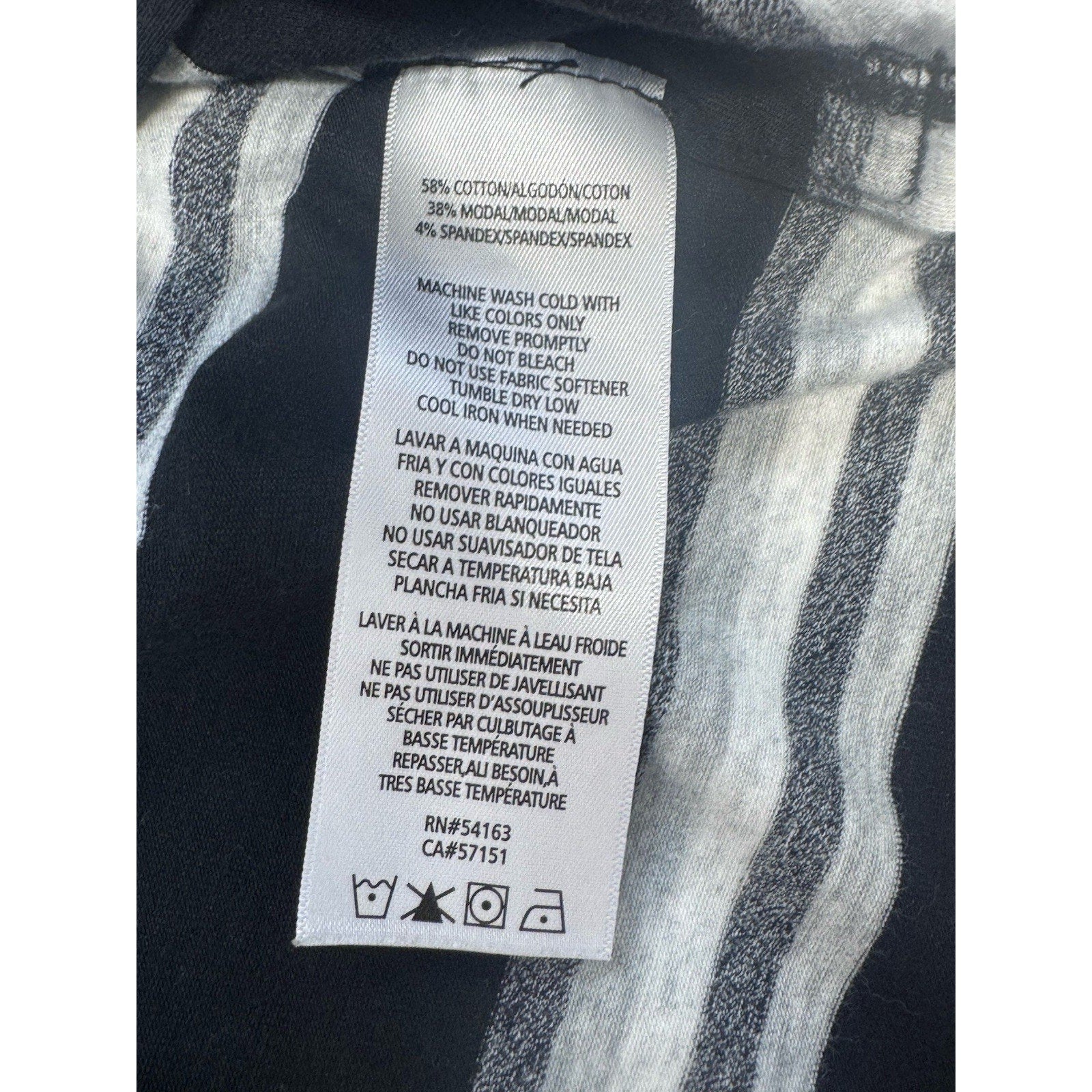 Calvin Klein Performance Long Sleeve Black Gray White Striped V-Neck Tee Size L