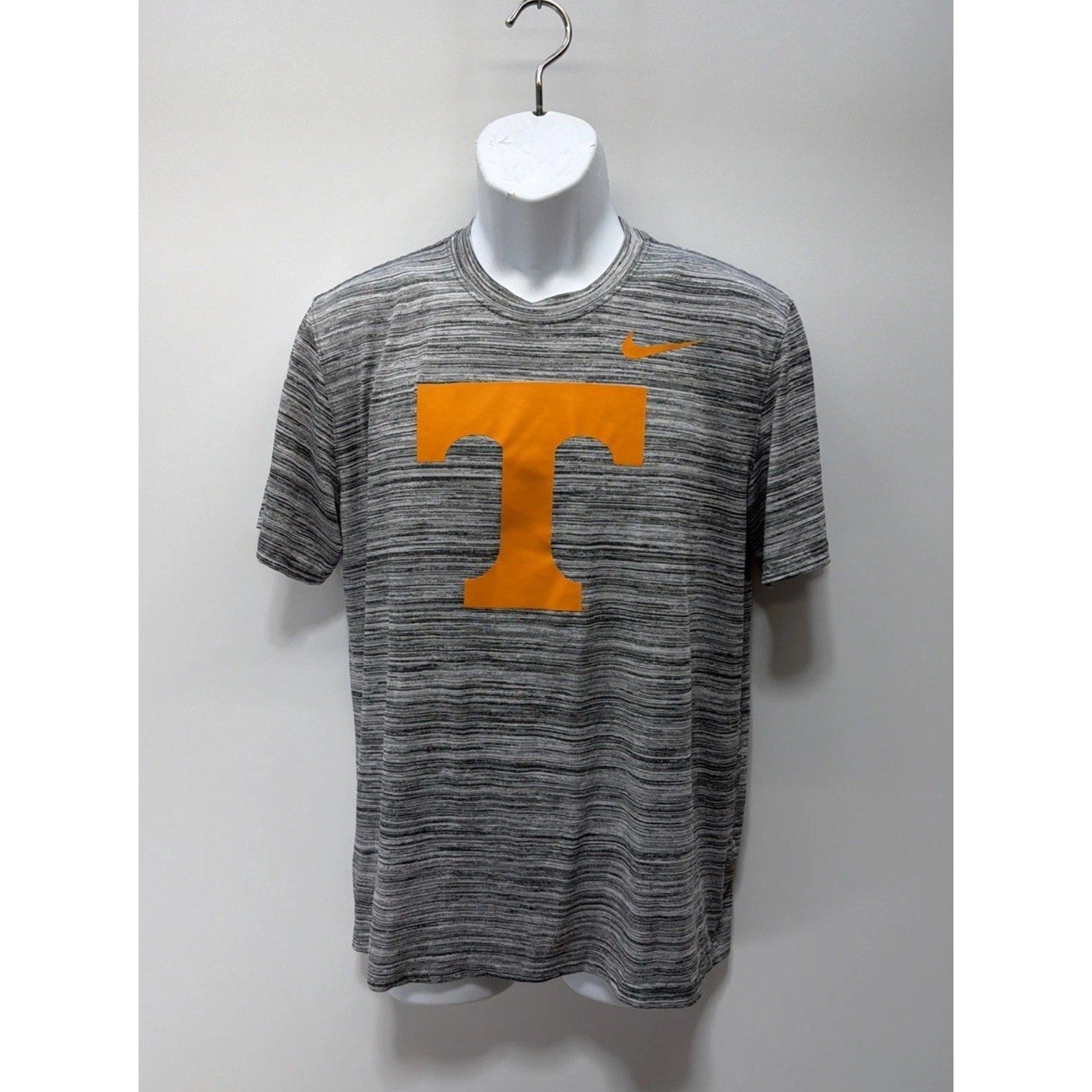 Tennessee Volunteers Shirt Men M Nike Dri Fit Tech Performance Training Gray EUC