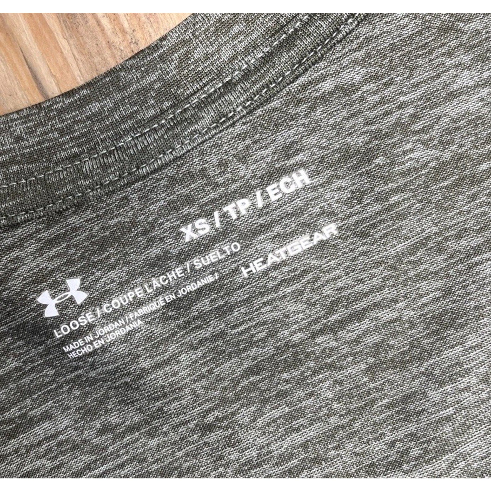 Under Armour Womens Tech Twist Short Sleeve Shirt Performance Top V Neck XS