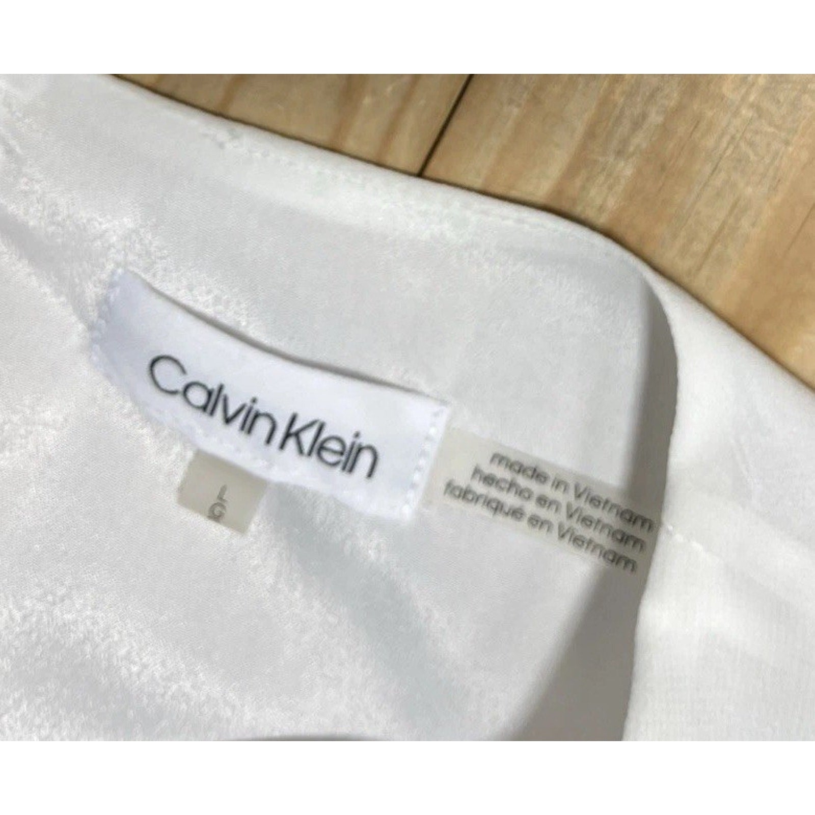 Calvin Klein White Ruffle Sleeve Lined Blouse EUC Size Large