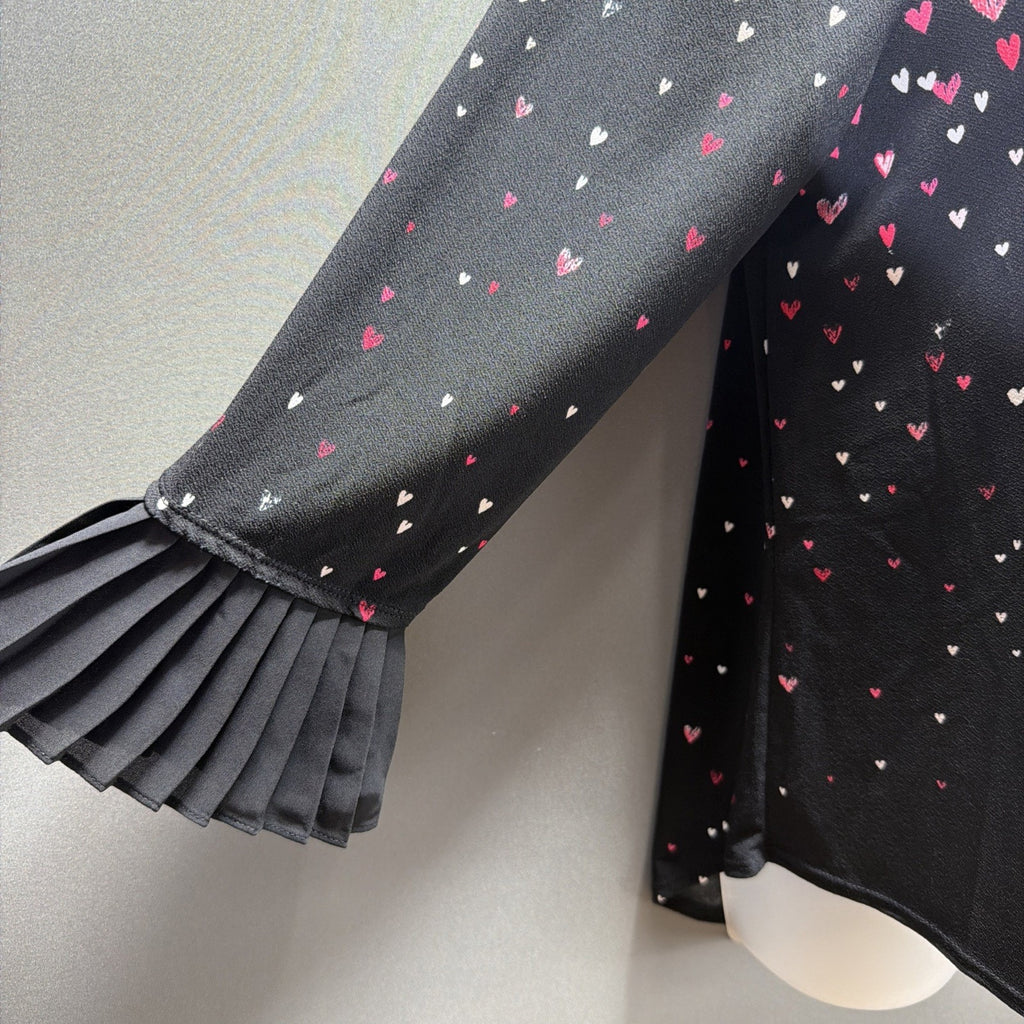 Elle Women's Blaxk Heart Print Scoop Neck 3/4 Bell Sleeve Blouse L Stretch NWT