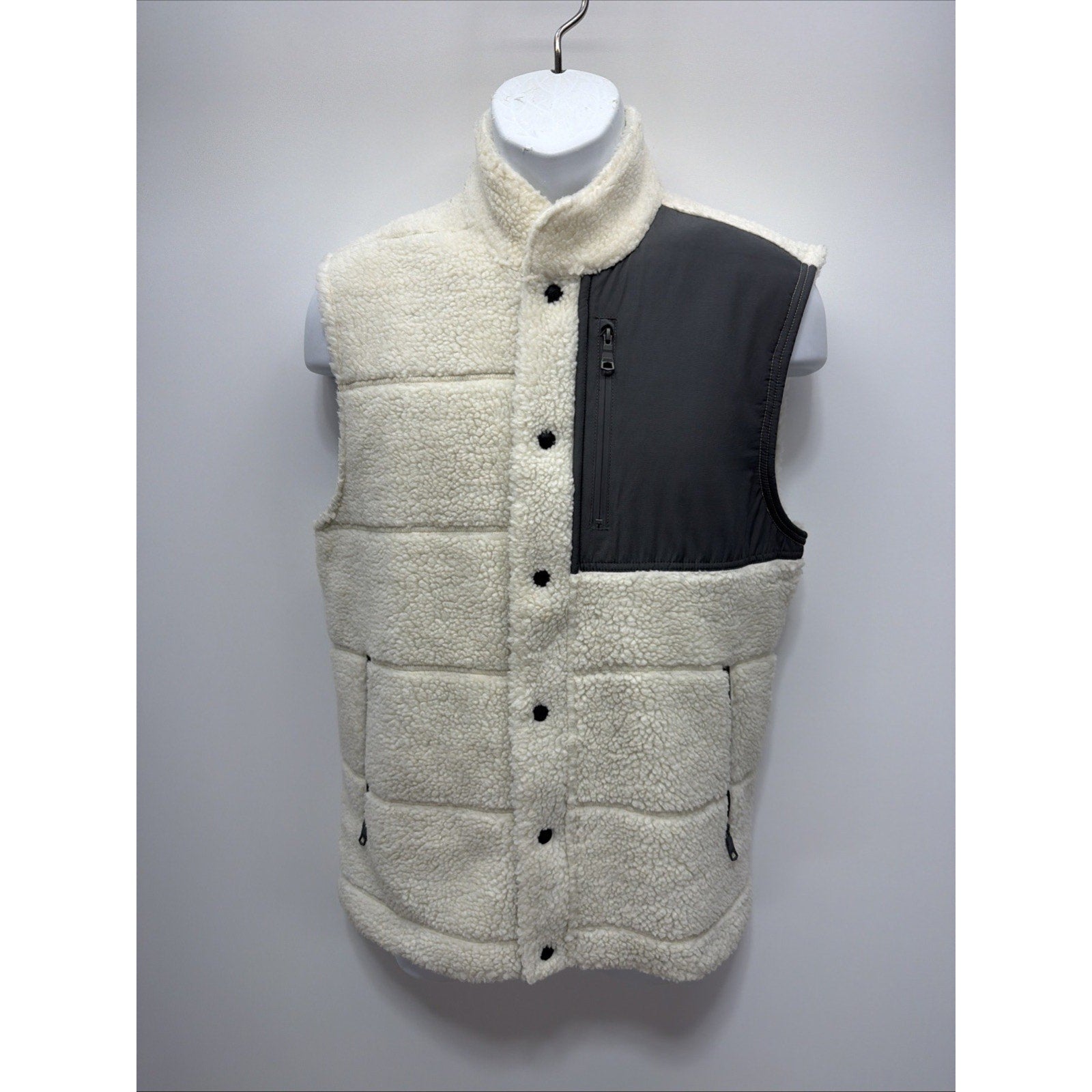 Men Banana Republic White / Cream / Ivory Sherpa Fleece Vest Size Medium