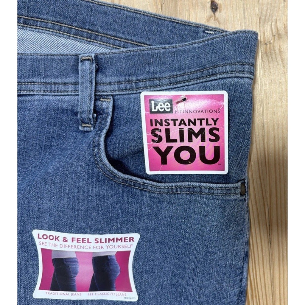 NWT LEE CLASSIC FIT STRAIGHT LEG STRETCH POLY/COTTON JEANS SZ 18W Petite