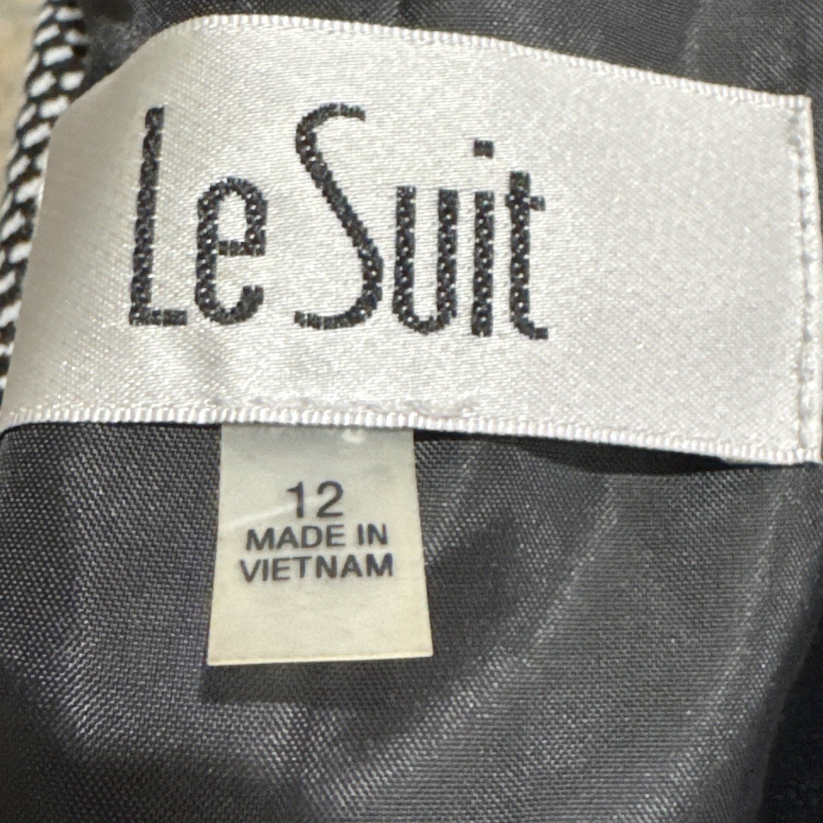 Le Suit Black Ivory Skirt Suit (2-Pieces) New With Tags Women’s Size 12 NWT