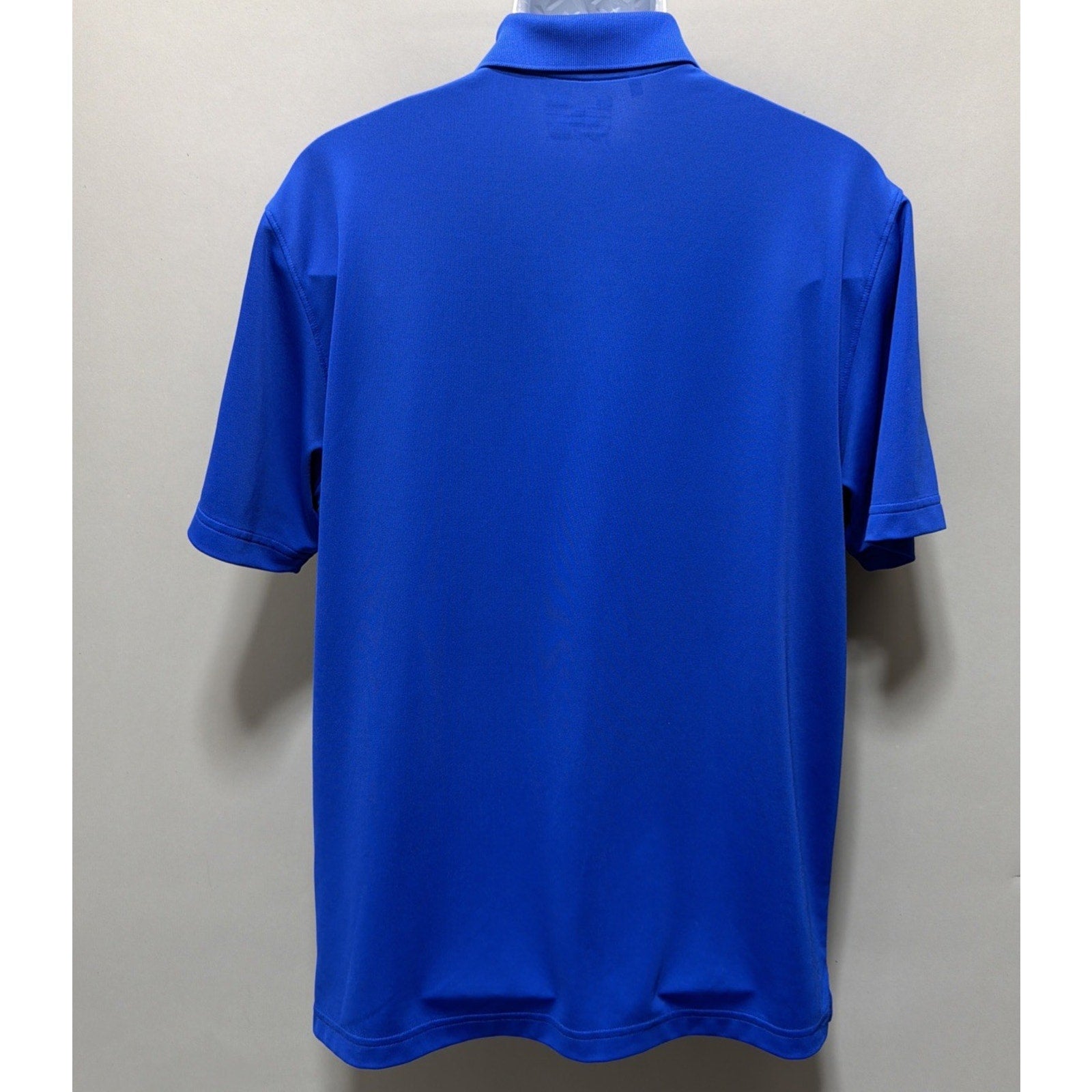 Under Armour Polo Shirt Mens L Blue Solid HeatGear Logo Golf Rugby Adult