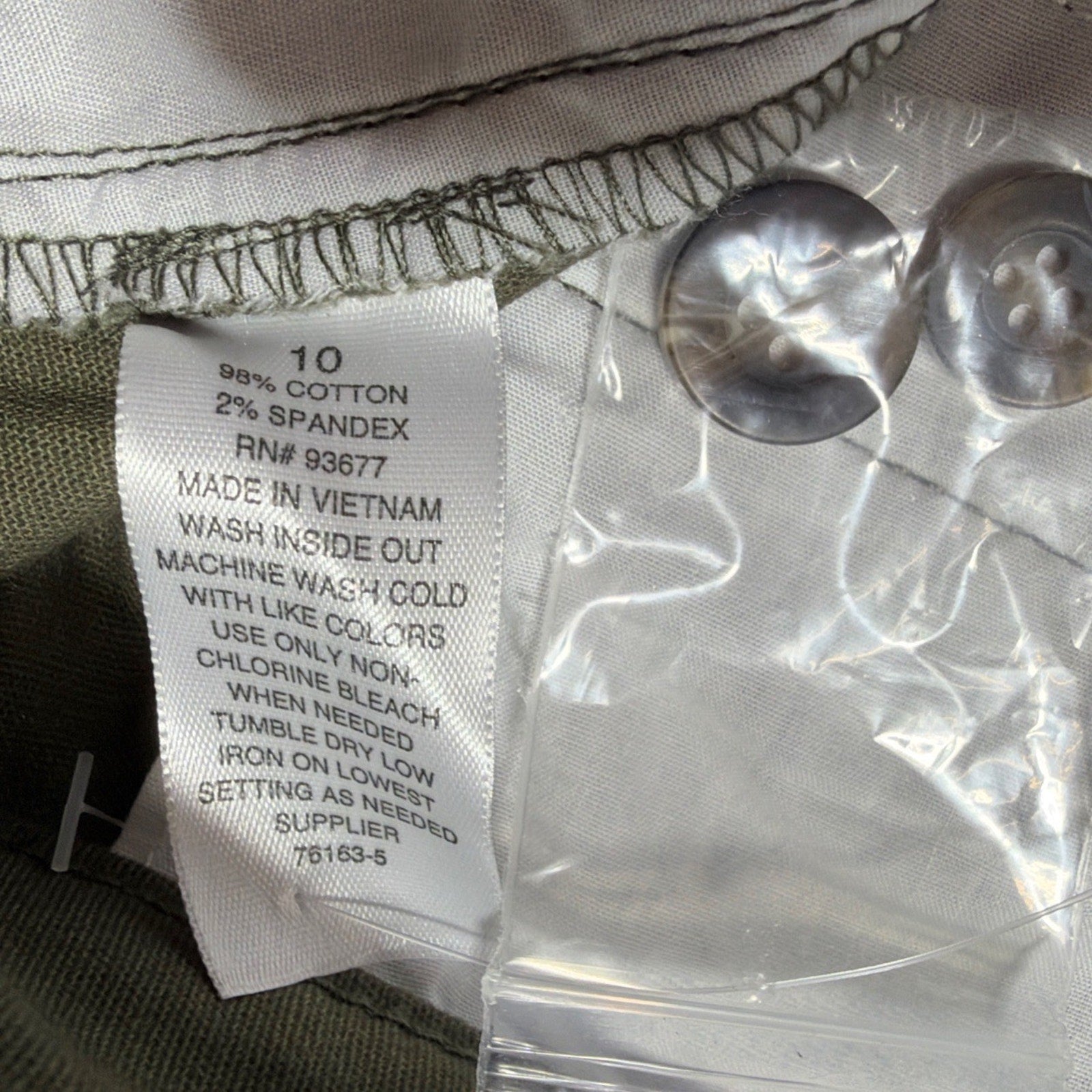 a.n.a. A New Approach Women's 10 Army Green Cotton Stretch Bermuda Shorts New