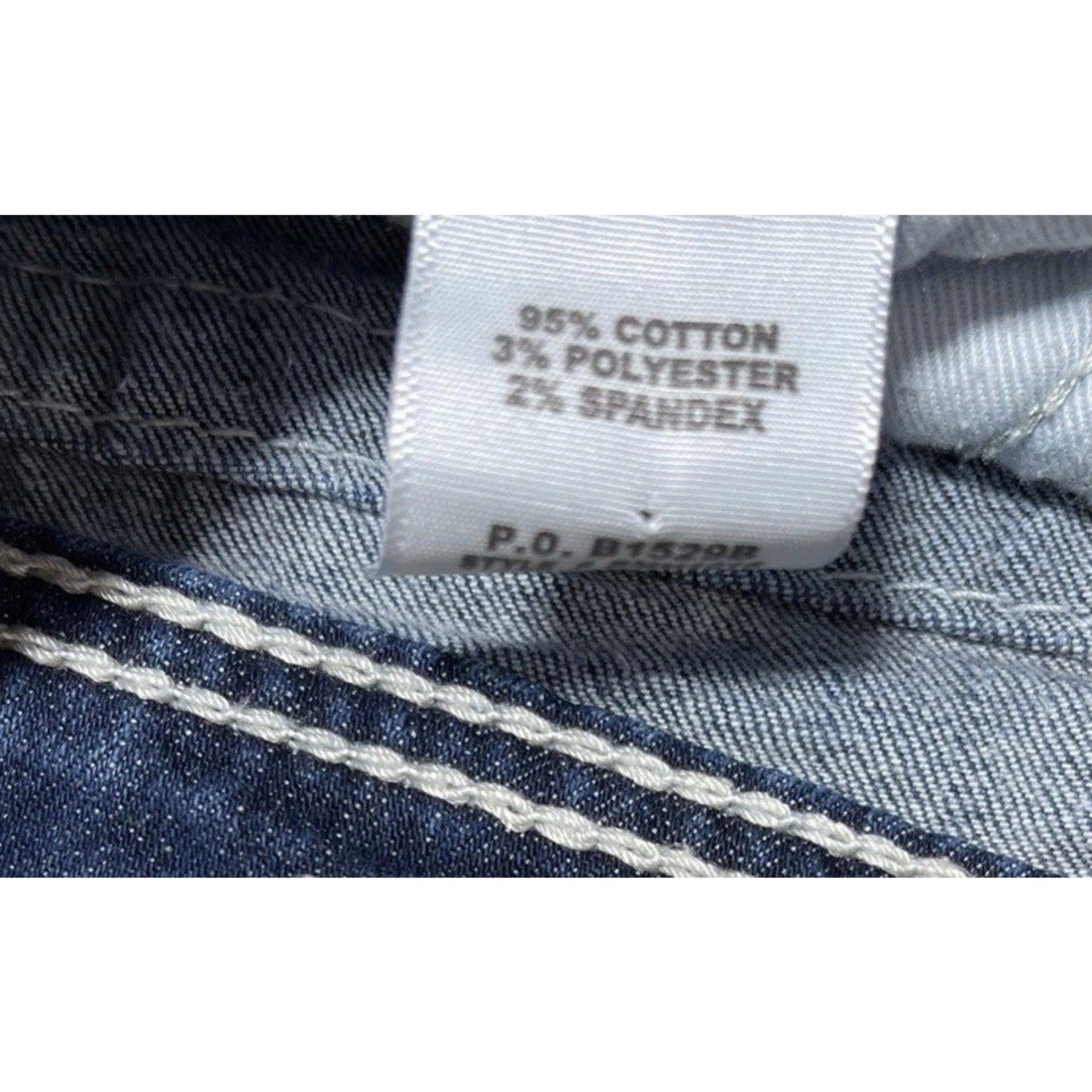 Buckle BKE Addison Straight Leg Flap Pocket Thick Stitch jean size 26x28 EUC