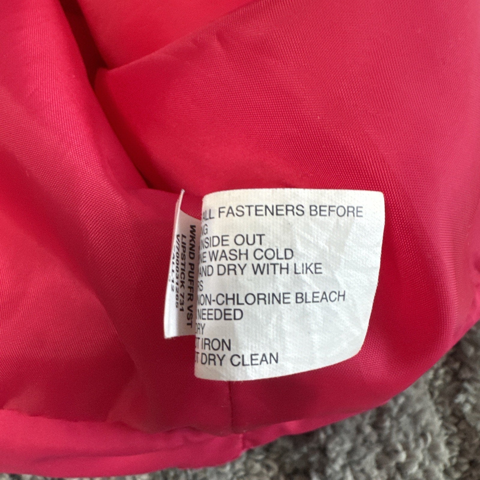 GAP Hot Pink Puffer Vest Women’s Size XL 2012 Excellent Condition Polyester