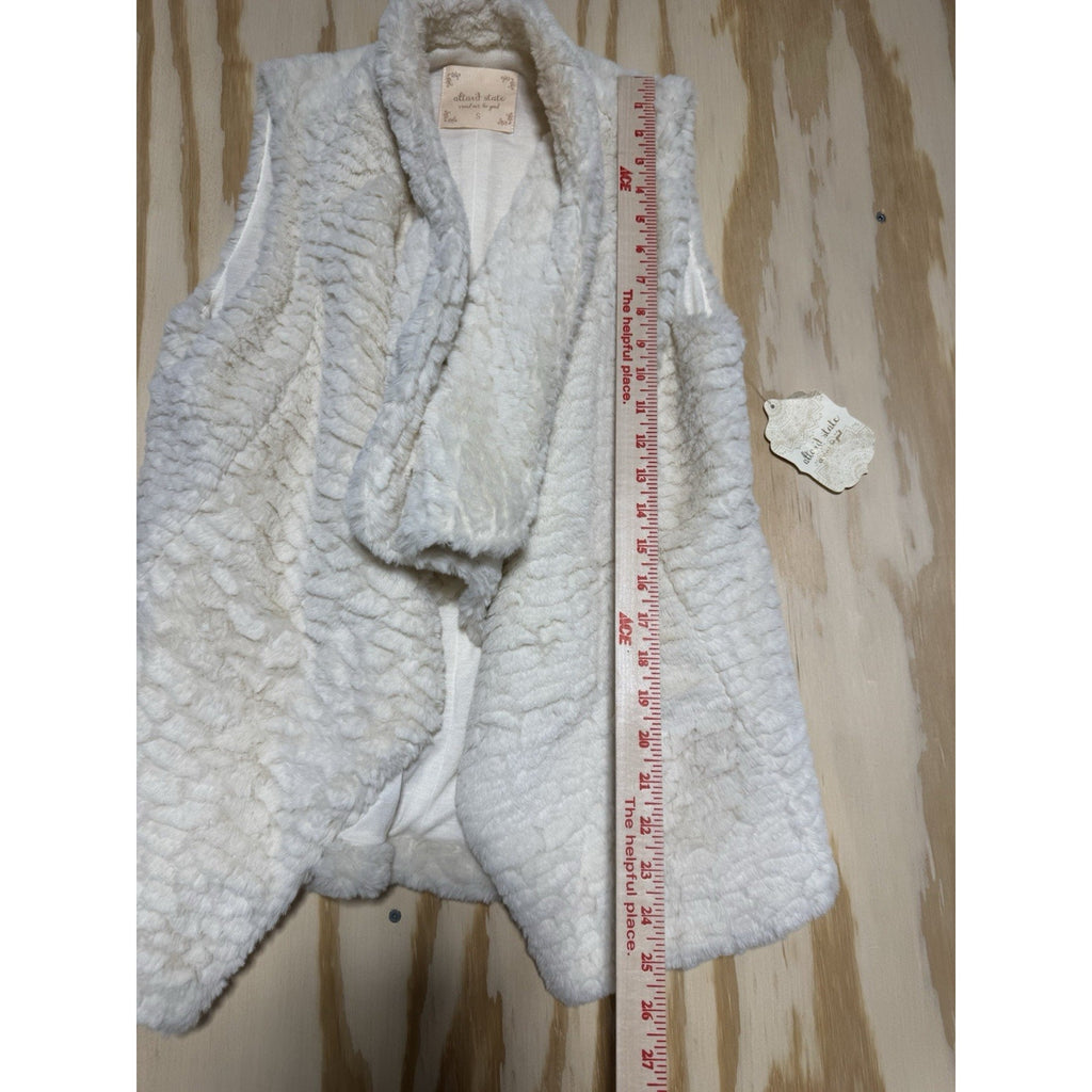Altar’d State Faux Fur Vest Womens Small Ivory Cream Open Front Cozy Soft Boho