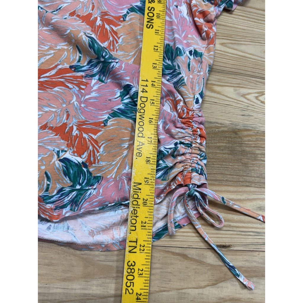 Caribbean Joe knit top size Medium short sleeve V neck Hawaiian floral pullover