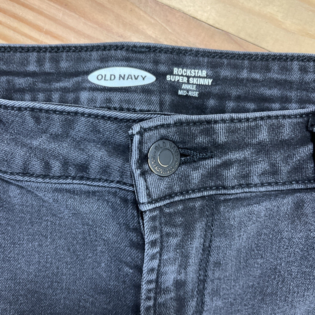 Old Navy Women's 2 Rockstar Super Skinny Ankle Mid Rise Raw Hem Jeans