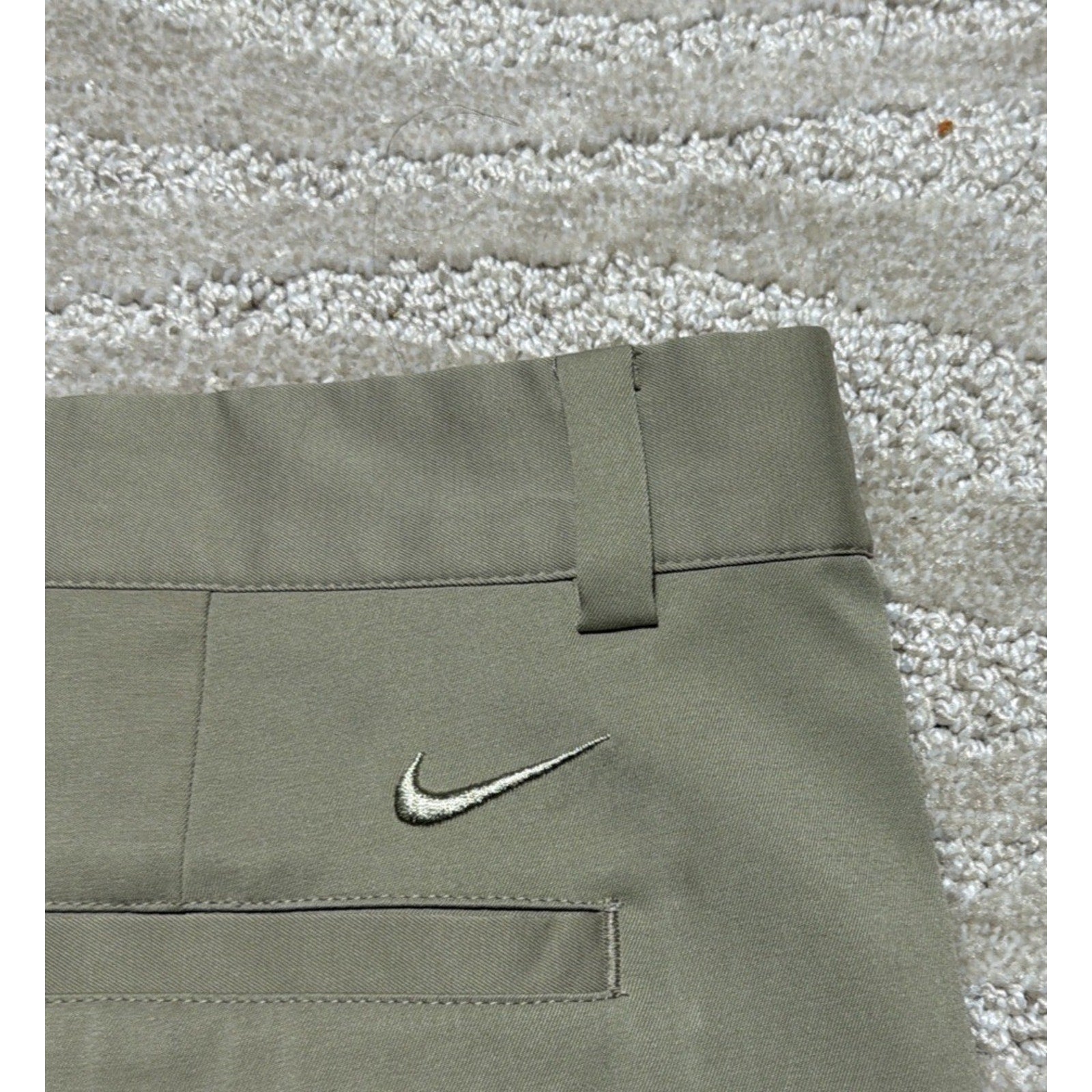 Nike Golf Shorts Men Size 40 Biege Dri-Fit Standard Fit Pockets Stretch Golf