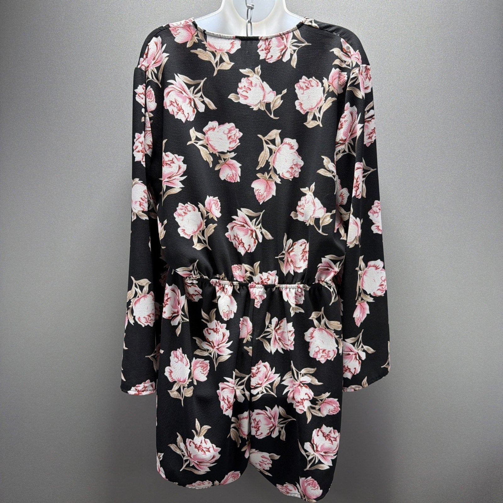 Bo Ho Chik Floral Print Romper Black Women's Size XL Pink Flowers
