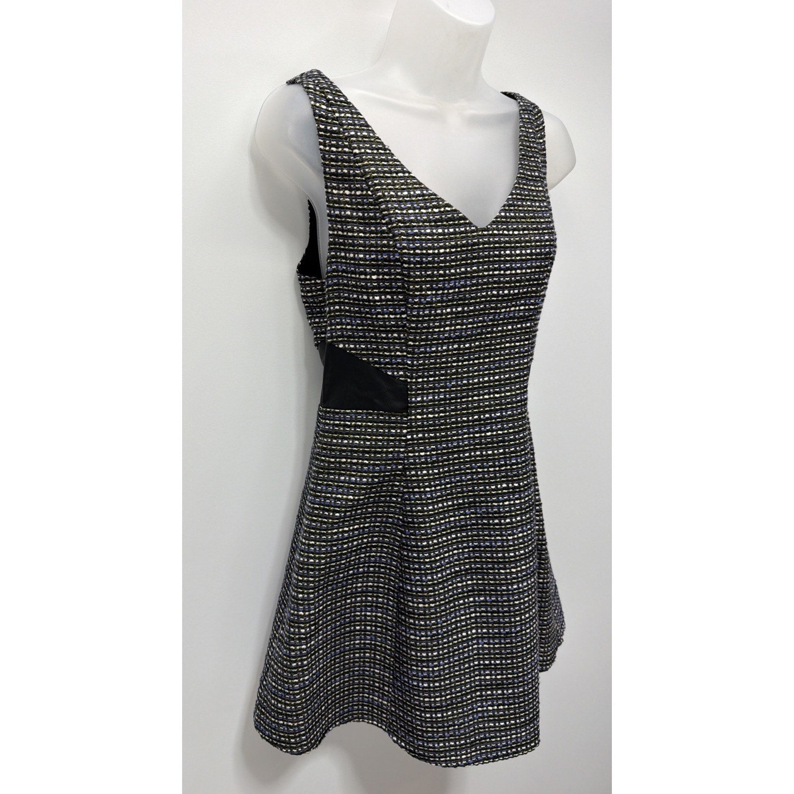 BCBGeneration Black Blue Gold Sleeveless Lined Dress Size 6 NWOT