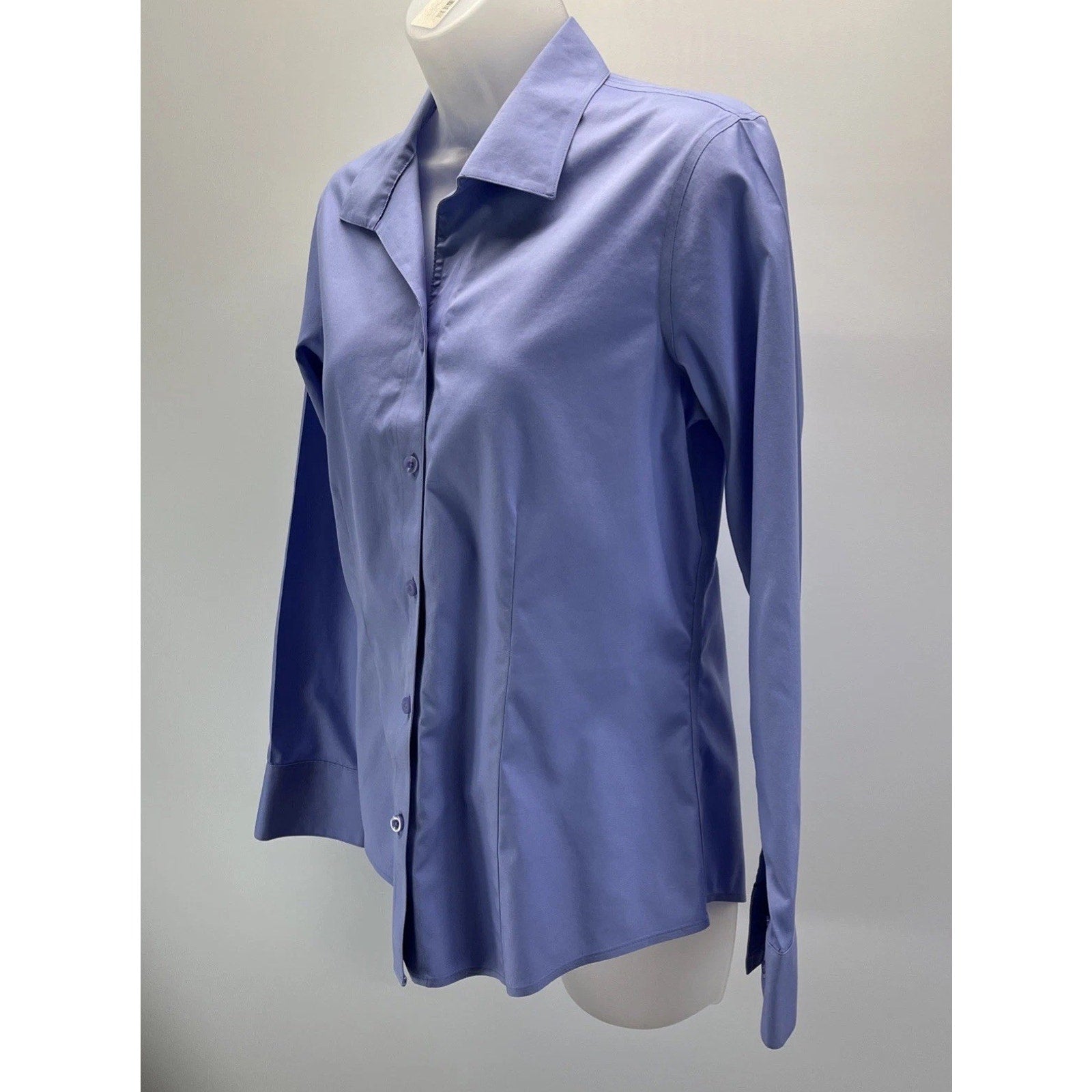 Chico's Light Blue Non-Iron Shirt V Neck Button Roll-up Sleeve Women Size 0