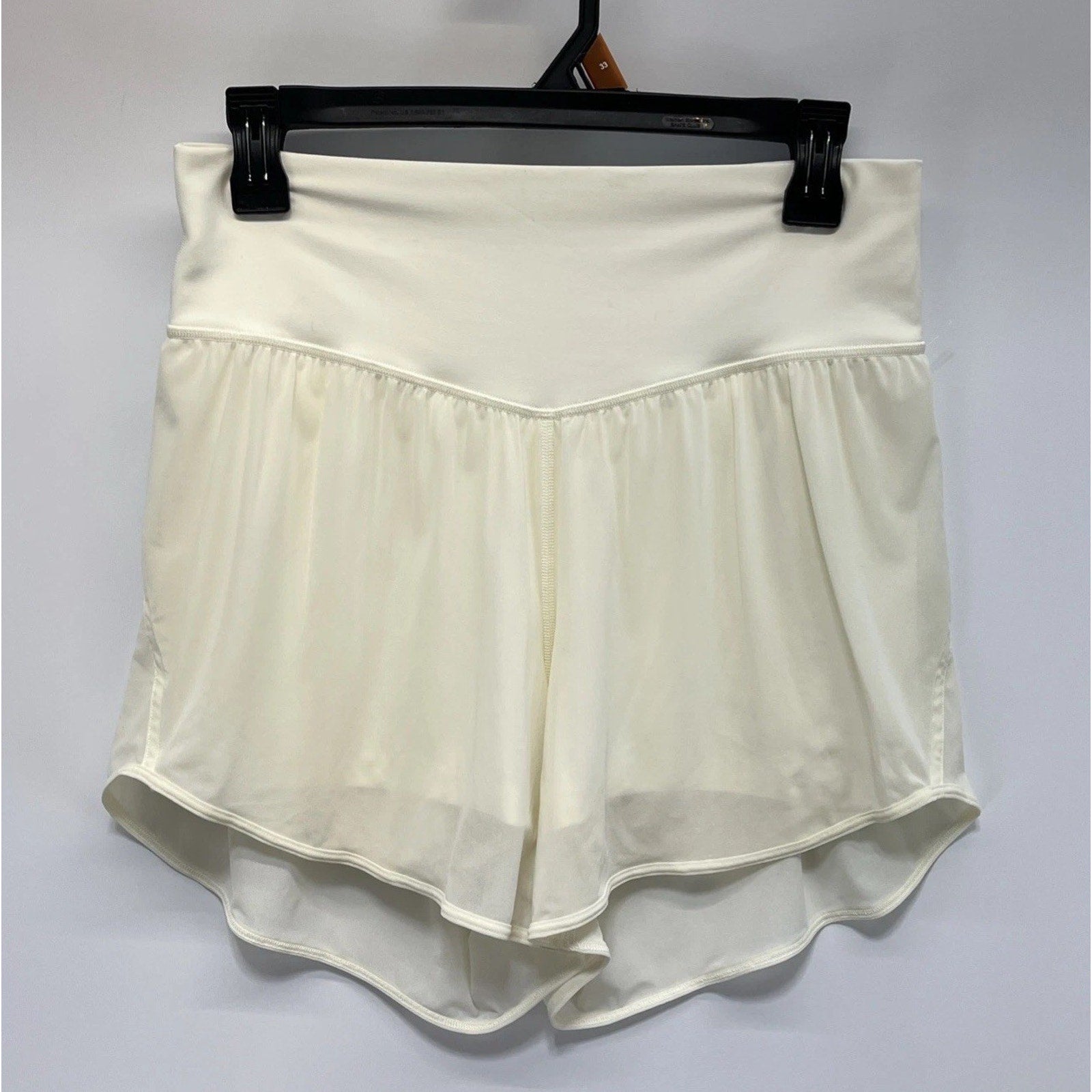 Lululemon Nulu and Mesh High-Rise Yoga Short 3.5" Shorts Ivory Cream Size 8