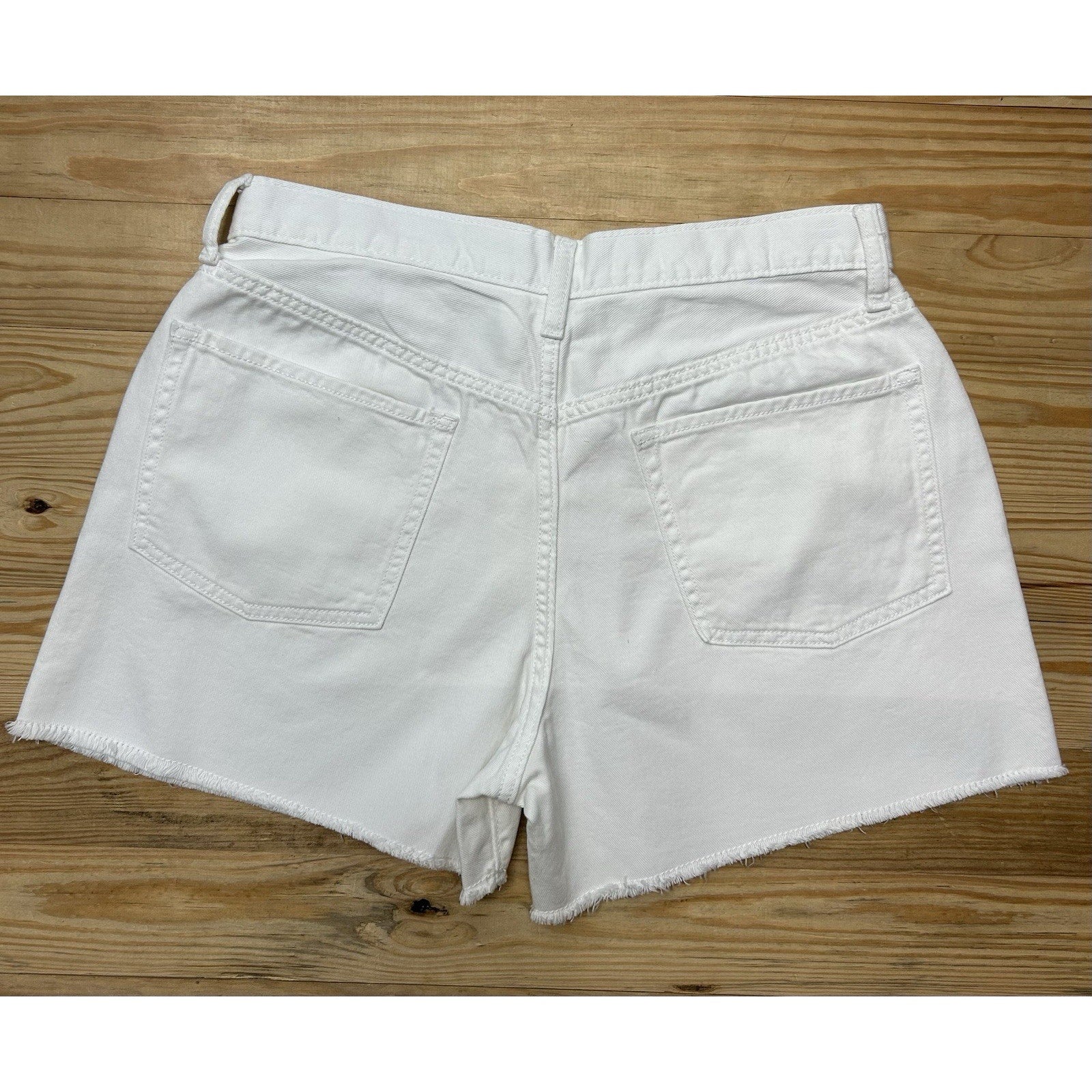 Old Navy White High-Rise Slouchy Straight Cut-Off Jean Shorts Women's Size20.