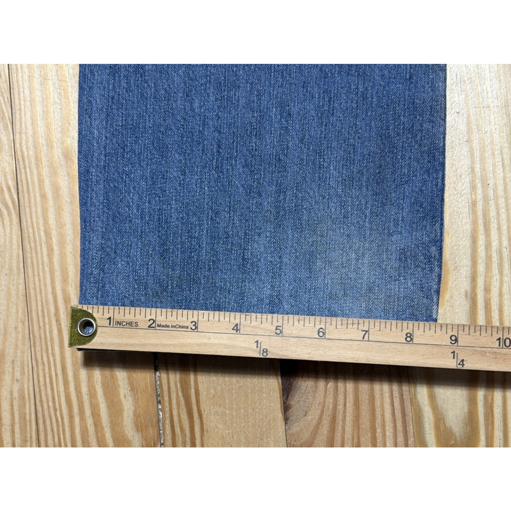 Vintage Y2Ks True Religion Straight Blue Denim Jeans Made In USA Mens 33. Stain