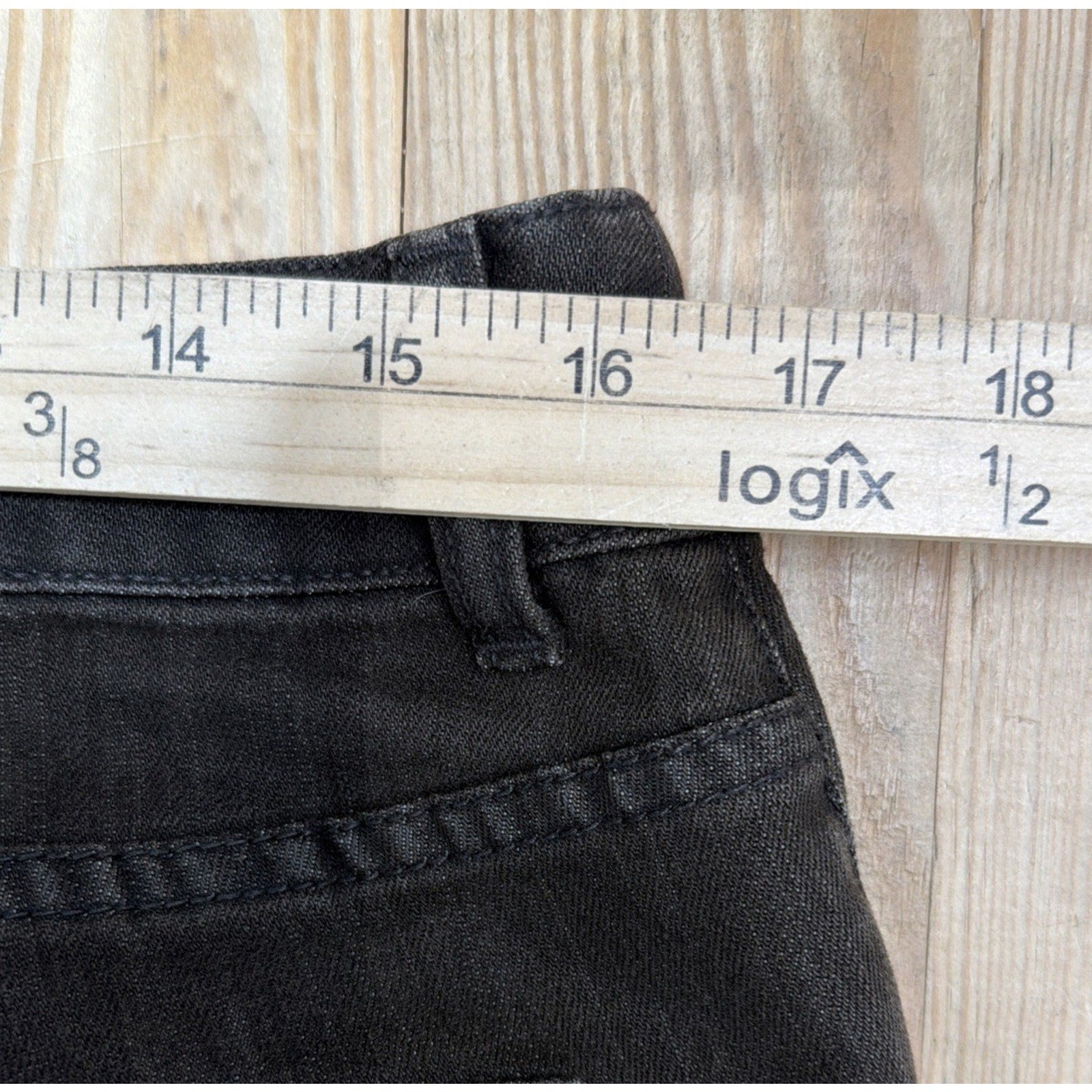 Chico's Platinum Brown Straight Leg Jeans Size 1.5 Short EUC 32x29