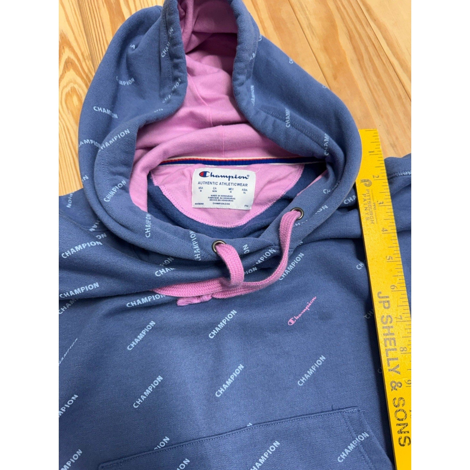 Champion Women's Hoodie All Over Print Spell Out Pullover Relaxed Size Medium