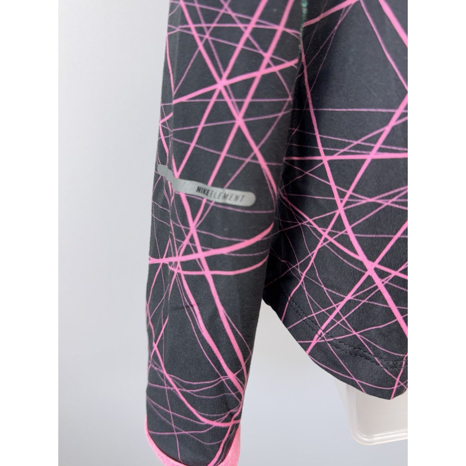 Nike Running Thumbholes Fitted Dri Fit 1/4 Zip Pullover Women’s Size M Gray Pink