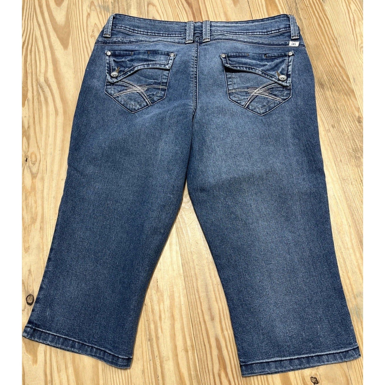 L.e.i. Ashley Trouble Jeans Women's Capri Jeans - Size 32x18