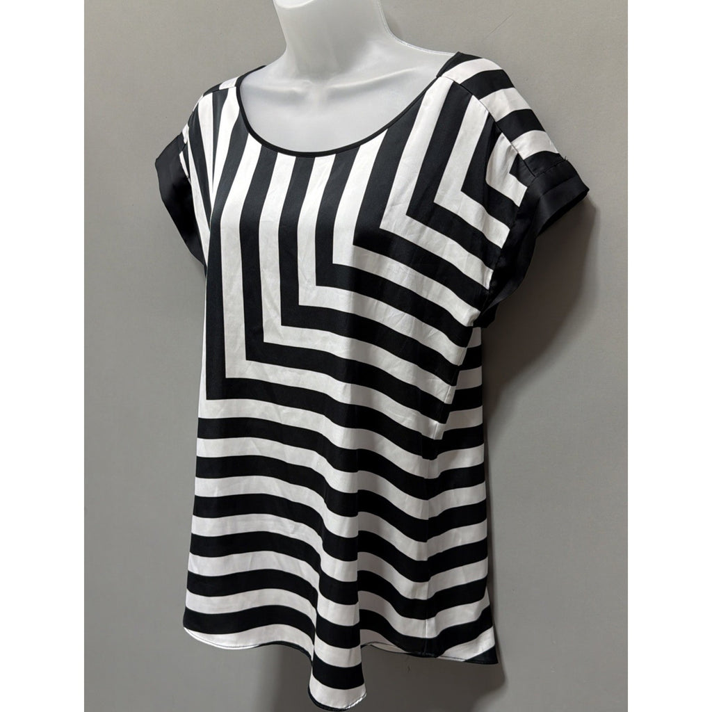 Express Women's Black And White Short Sleeve Shirt Blouse stripes Size Medium