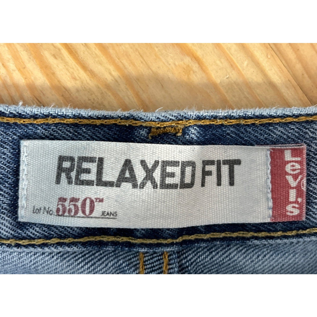 vtg Levi’s 550 Jeans Mens Size 36x30 Y2K Baggy Blue Wash Distressed Denim