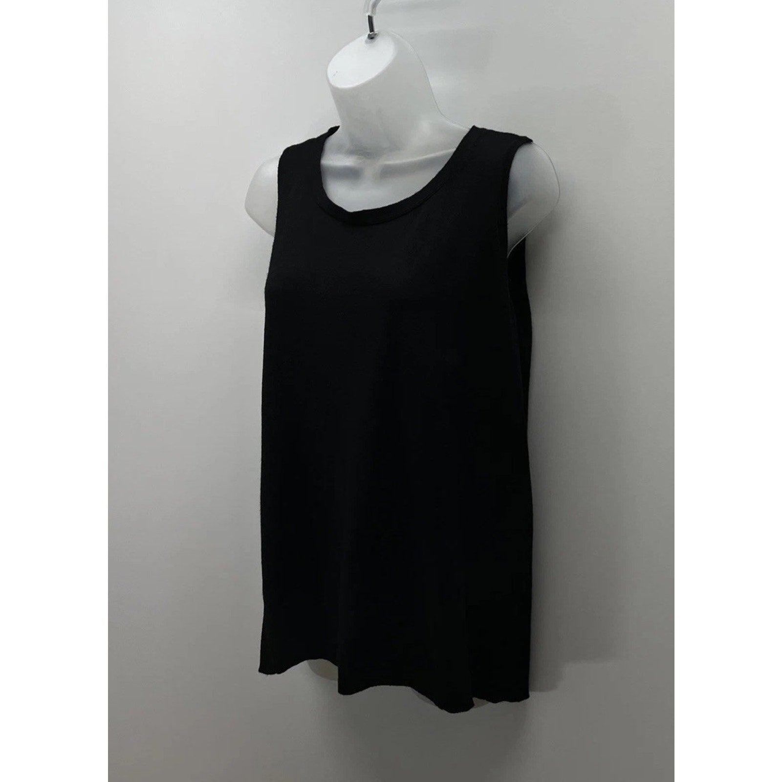 CHICO'S Sleeveless Tunic Tank Top T-Shirt Tee Black Knit Size 2