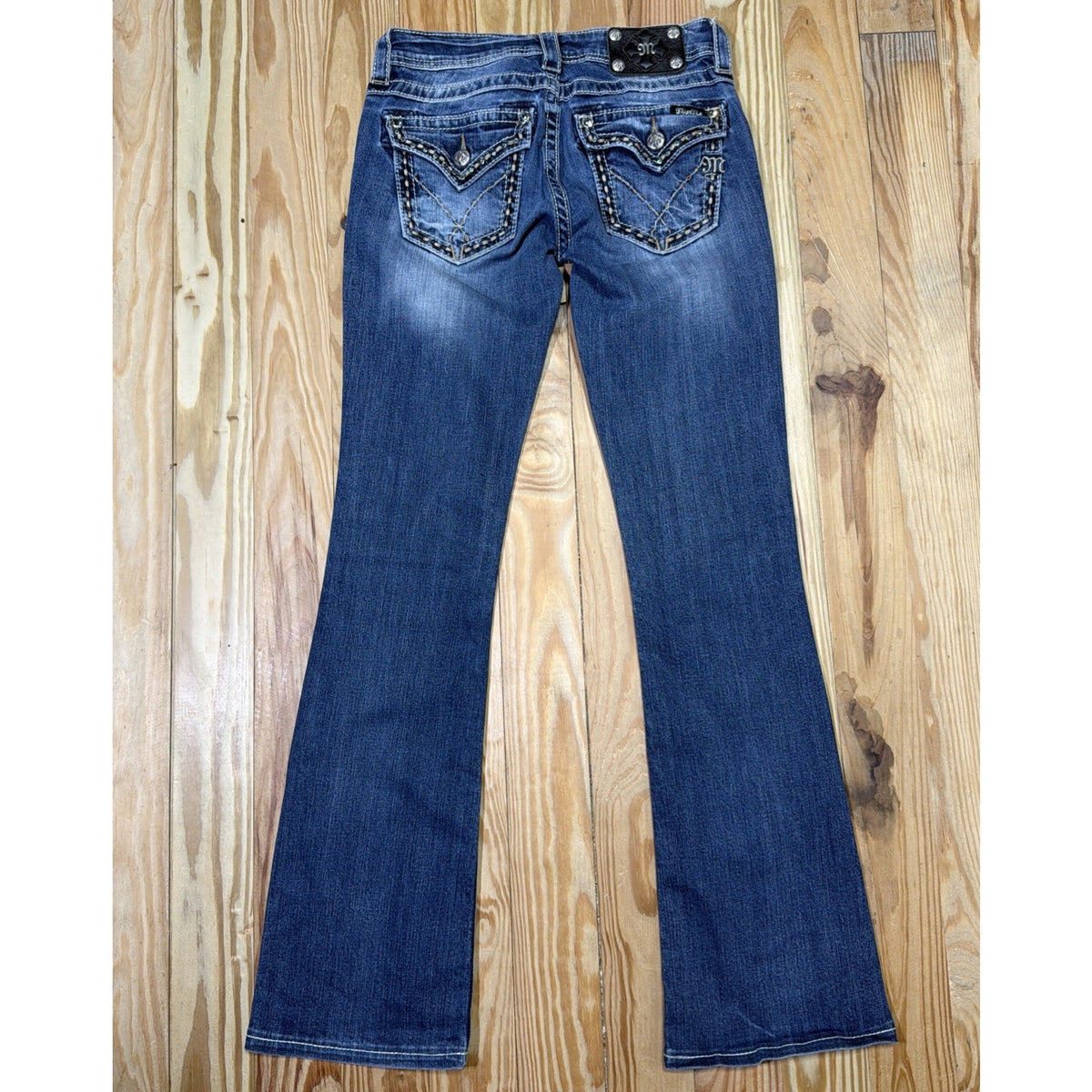 Miss Me Jeans Women's 26x32 Denim Blue Signature Boot Flap Sequin Pockets Blingy