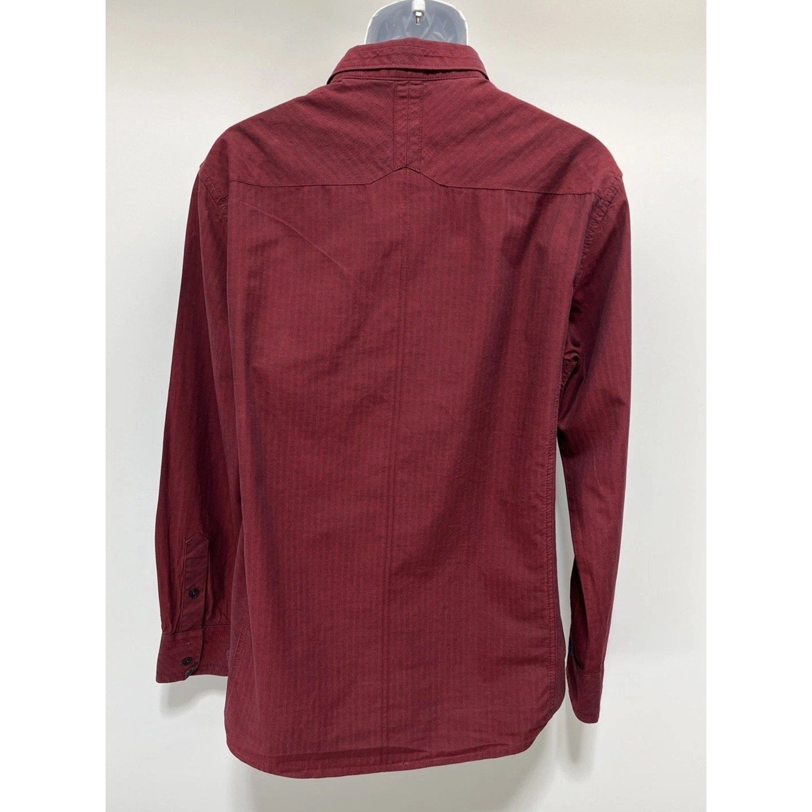 Buckle J. B. Holt “The Lincoln “ Men's Red Striped Long Sleeve Button Up Shirt L