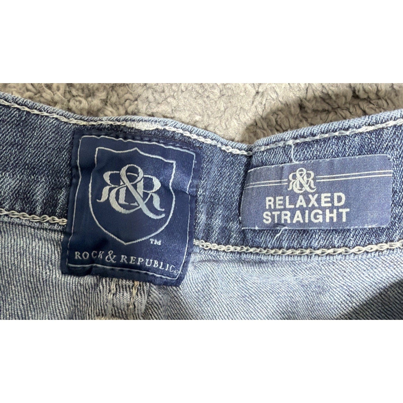 Men's ROCK REPUBLIC RELAXED STRAIGHT Denim Jeans 32x32 Whiskered Thick Stitch