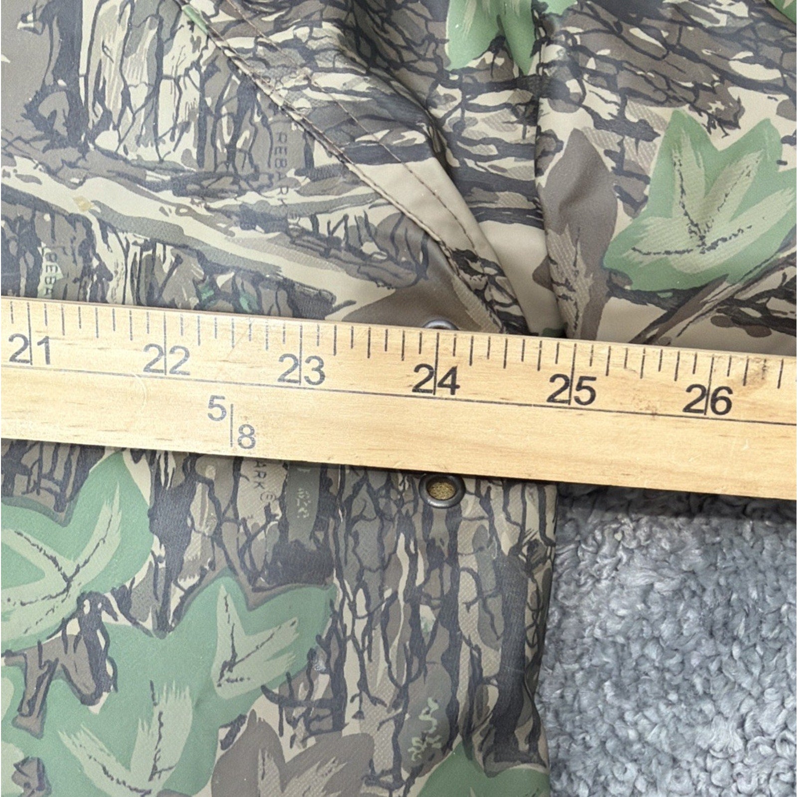 Vintage Duck Bay Snap Up Camo Rebark PVC Hunting Lined Jacket in Size Medium