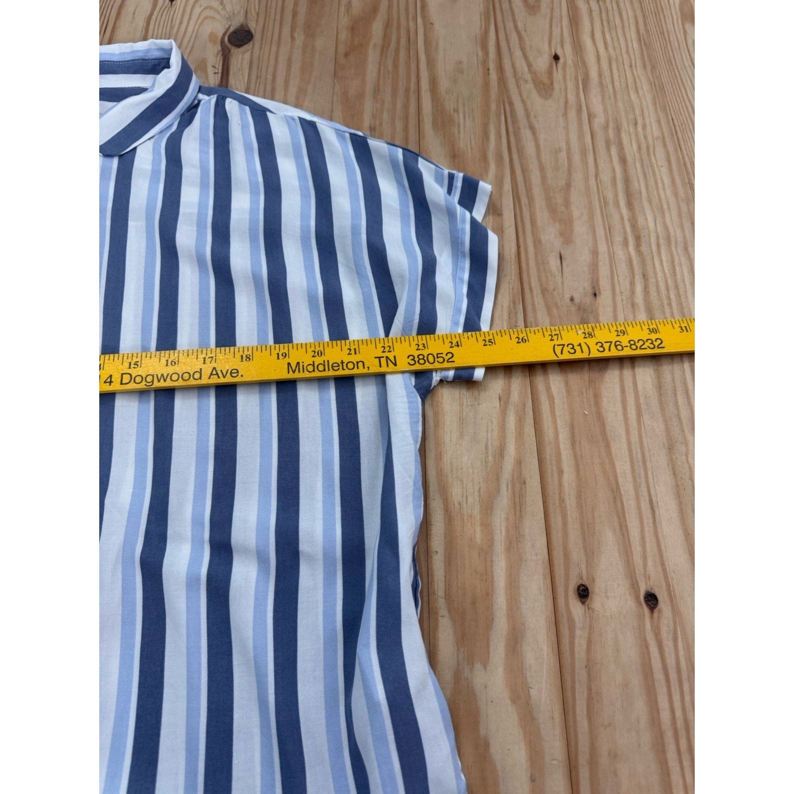 Alexander Jordan Womens XL Rayon Blue Striped Short Sleeve Flowy V-Neck