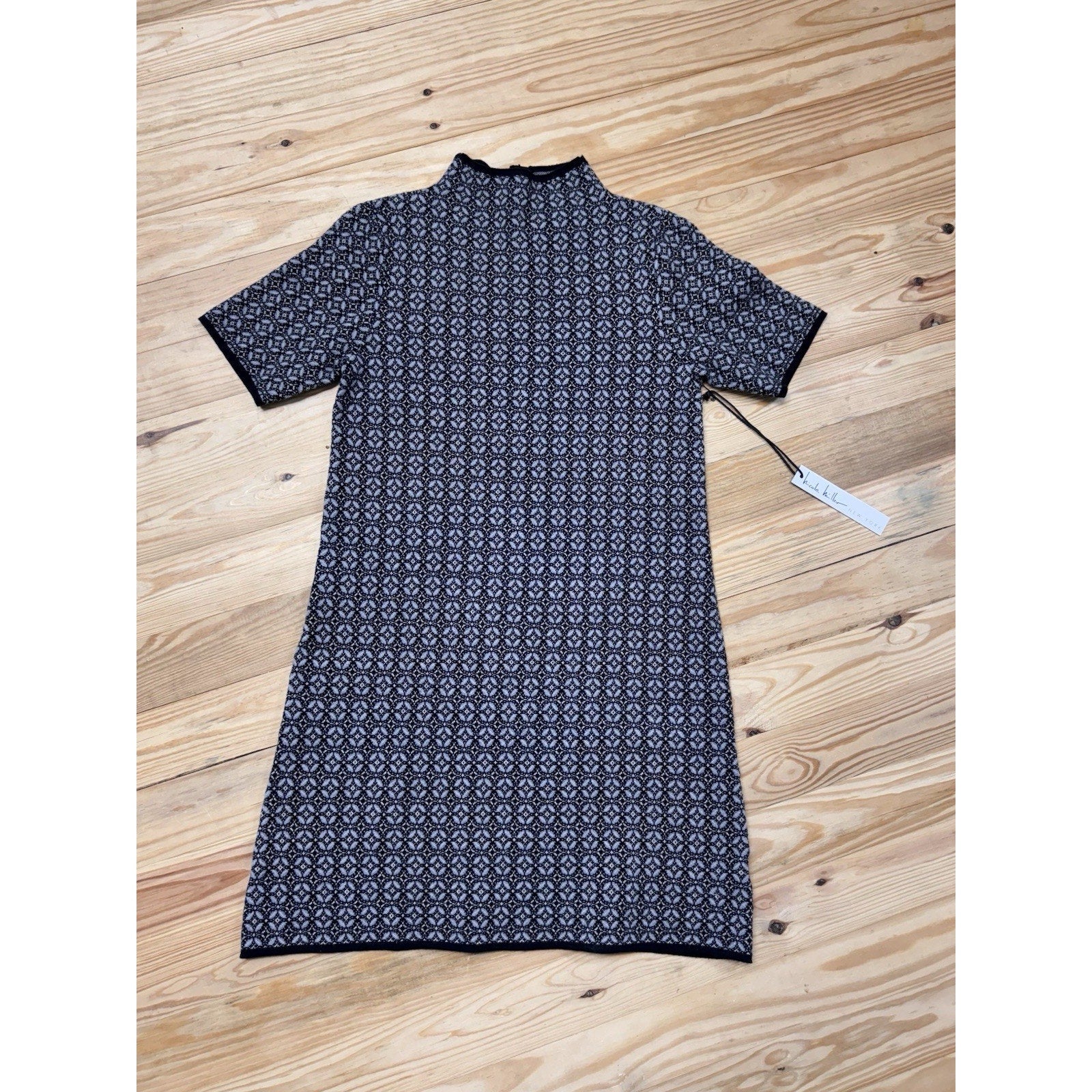 Nicole Miller Geo Print Black White Short Sleeve Sweater Dress Size Small NWT