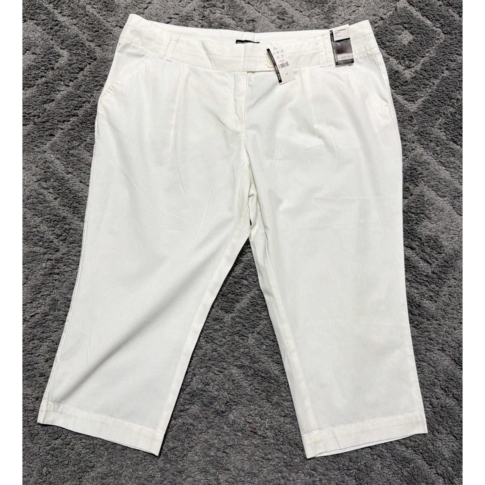 New York & Co Women's Downtown Rise Crop Pants Plus Size 18 White NWT 39x21