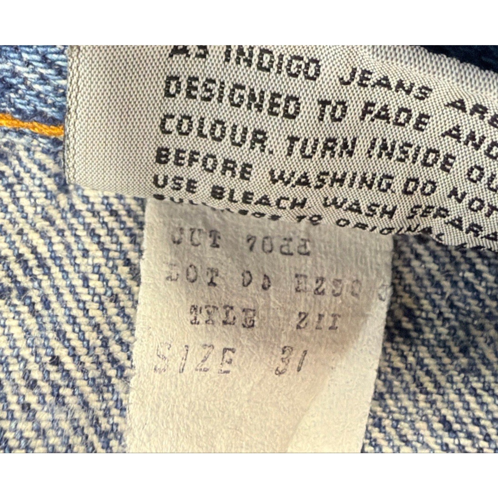 Vintage Gino Venucci Patchwork Bandanna Distressed Jeans Size 31 Rare!!