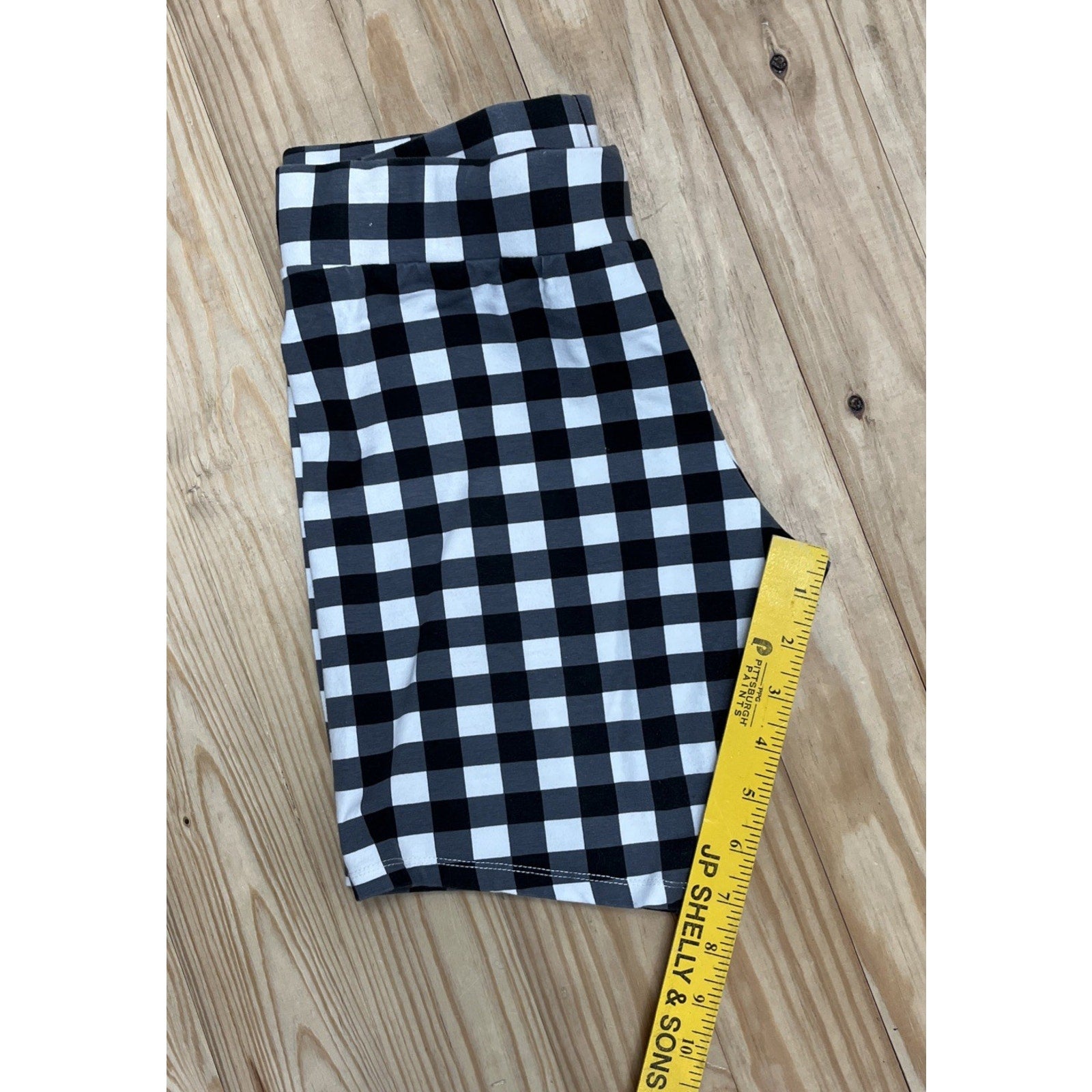 Cato Black Check Stretch Bermuda Pull On Shorts Size Medium