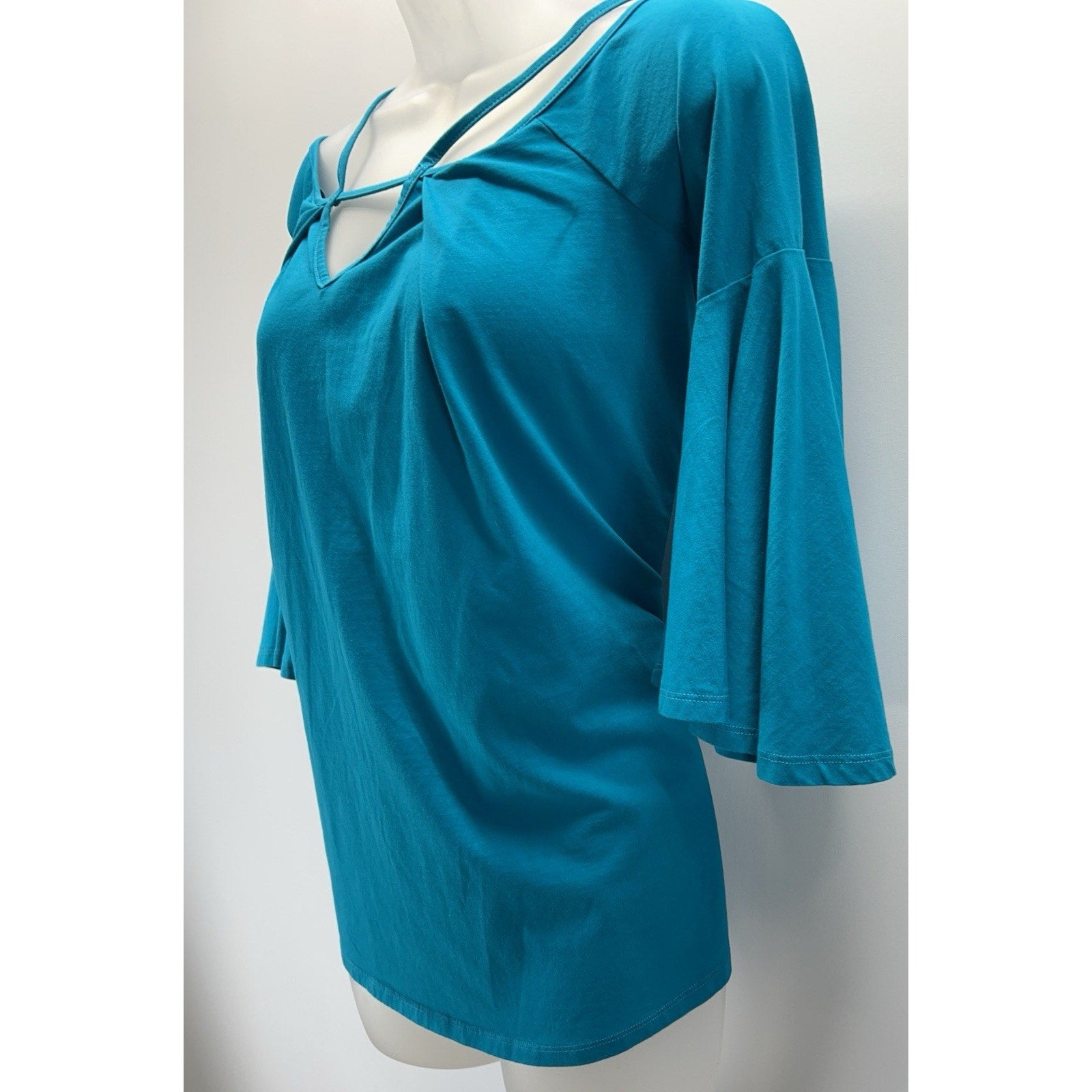 Umgee Mixed Media Boho Blouse Bell Sleeve Size Small Green.