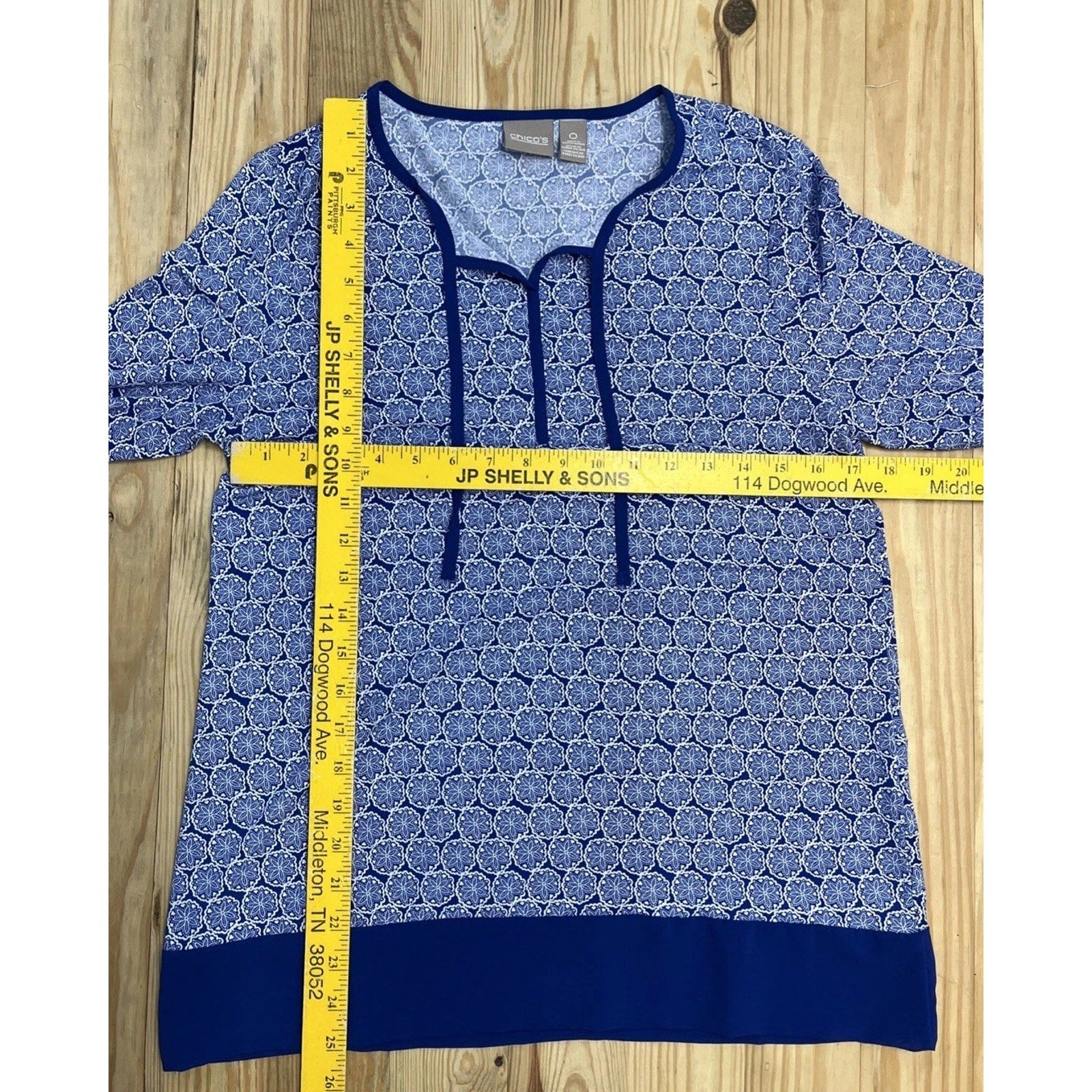 Chicos Blue Medallion Bristol Split Neck Tunic Top Size 0 Small