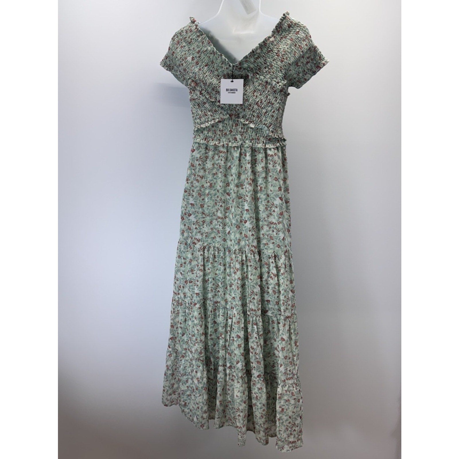 BB DAKOTA Joie De Vivre Midi Dress Steve Madden Small Floral Smocked Tiered