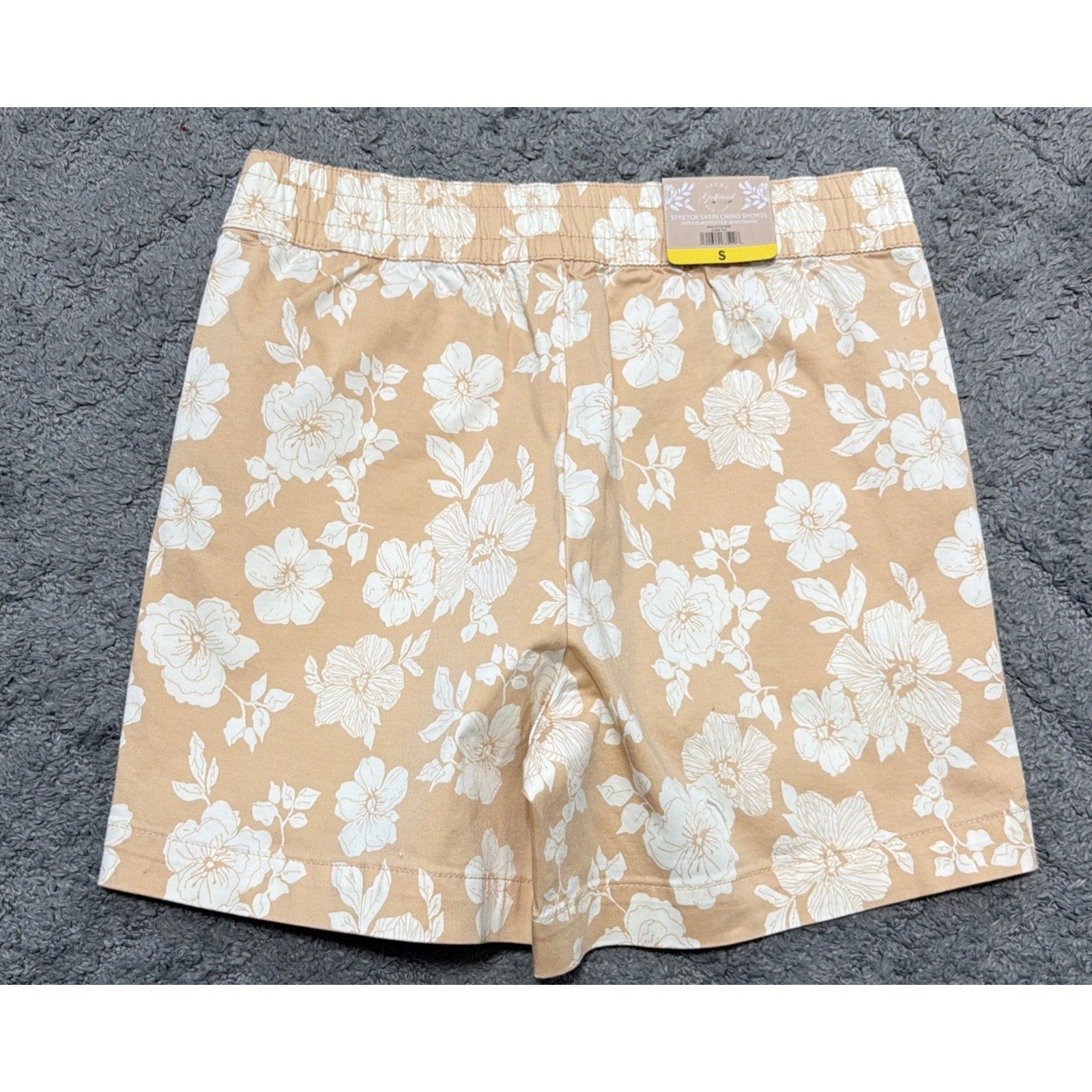 Jachs Girlfriend Women's Stretch Satin Chino Shorts Size Small NWT