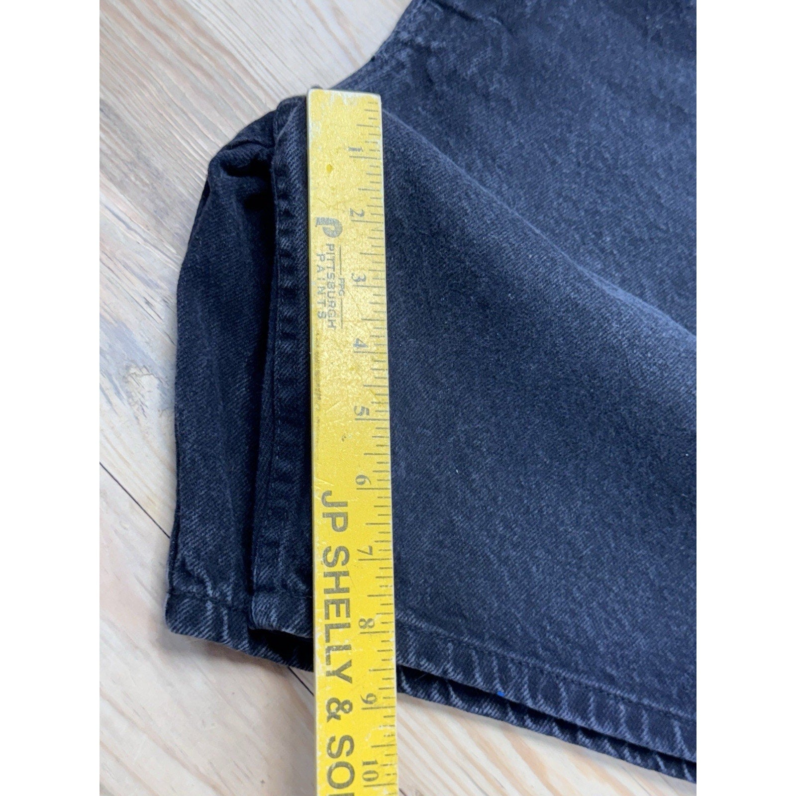 Cherokee Black Vintage Denim Shorts 8” Inseam 100% Cotton Men’s Size 38
