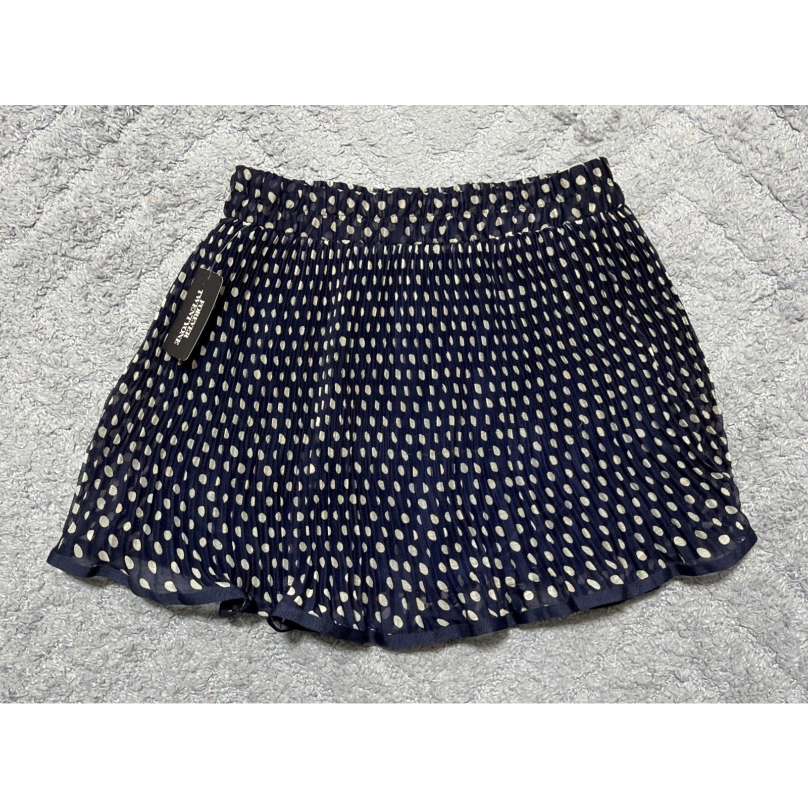 New Forever 21 Skirt Navy Blue Polka Dots Accordion Pleat Women’s Junior’s S