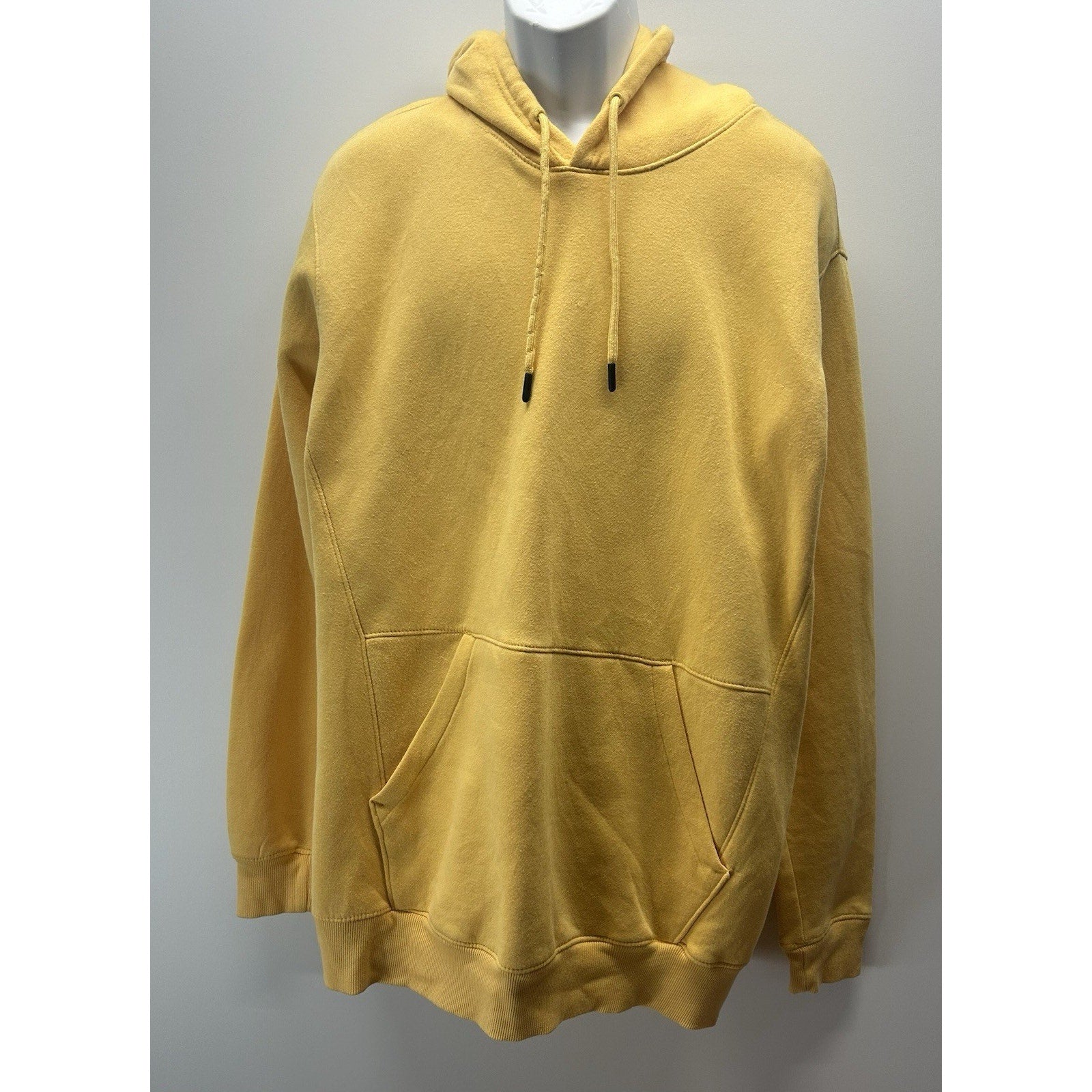 BCG Men's Sz 2XL Yellow Hoodie Hooded Sweatshirt With Pockets.