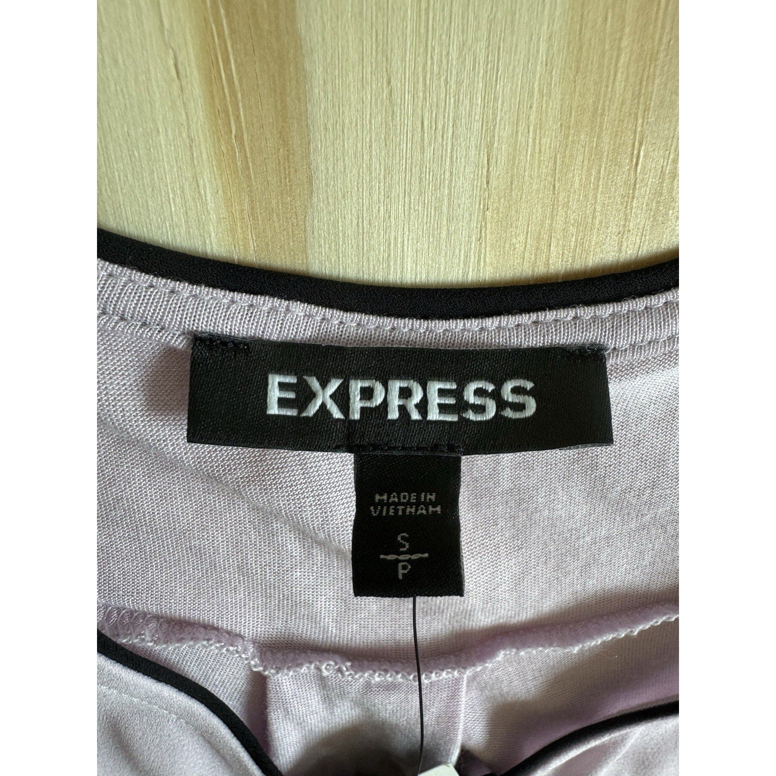 Express Pink Sleeveless V-Neck Blouse Decorative Zipper & Pockets Women’s S New